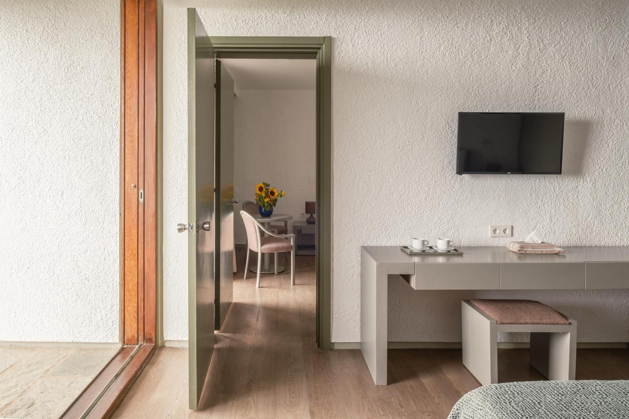 2 Camere Doppie con Letti Singoli con Porta Comunicante