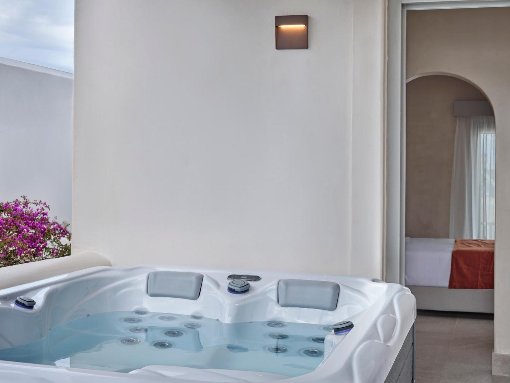 Superior Suite with Outdoor Jacuzzi