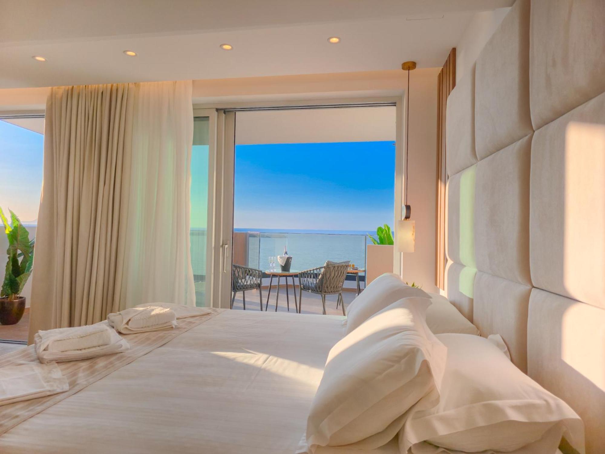 Deluxe Double Room Balcony Sea View