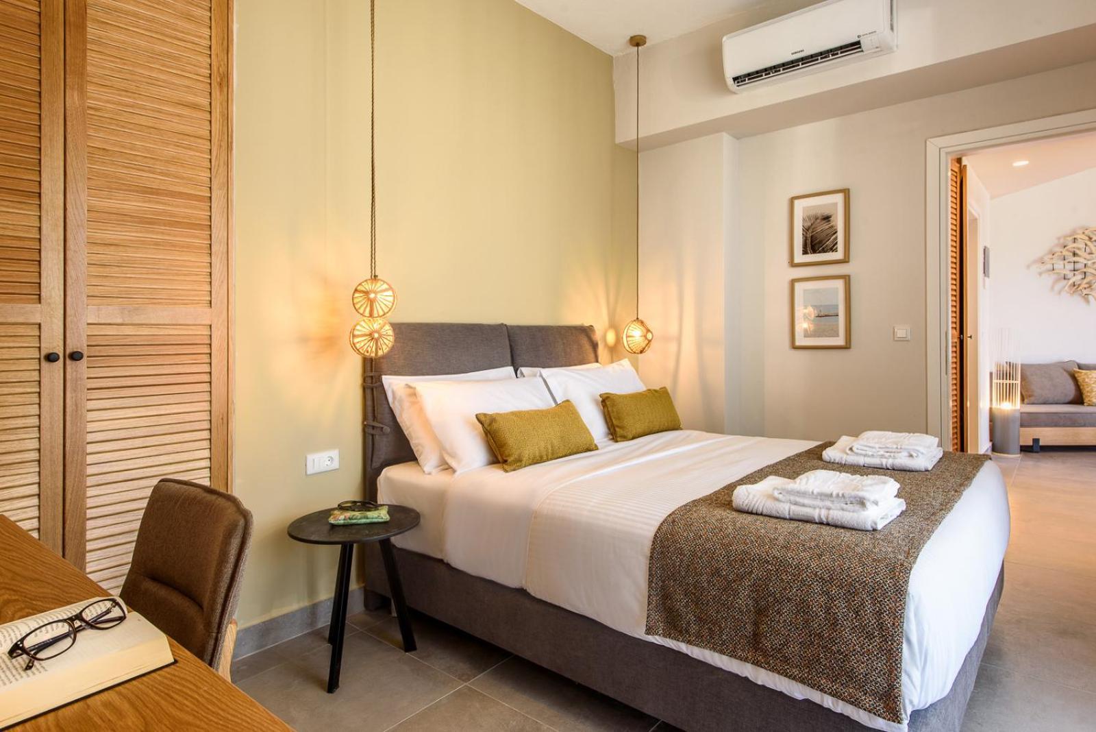 One-Bedroom Apartment Pool Front