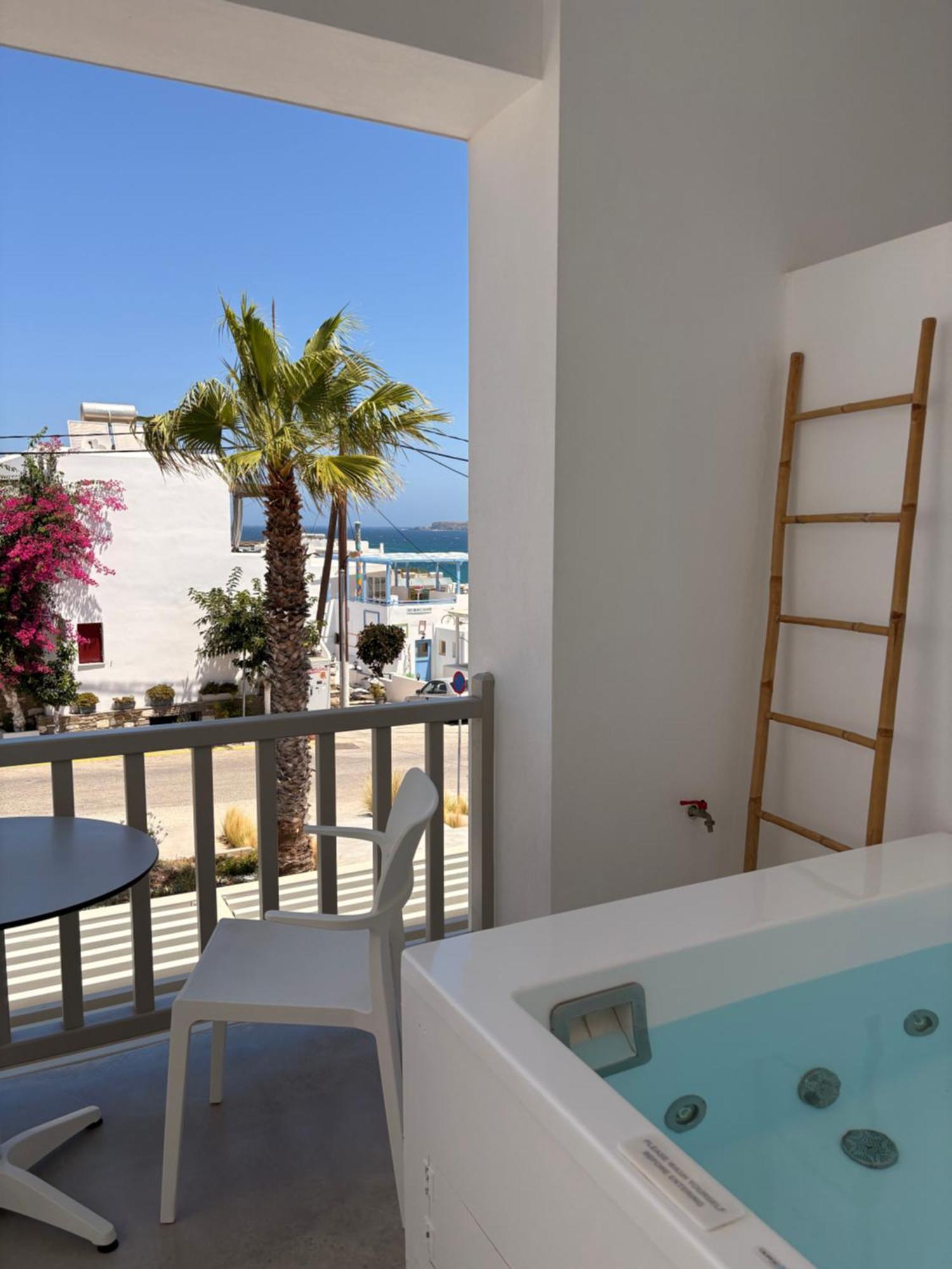 Honeymoon Suite Partial Sea View Hot Tub