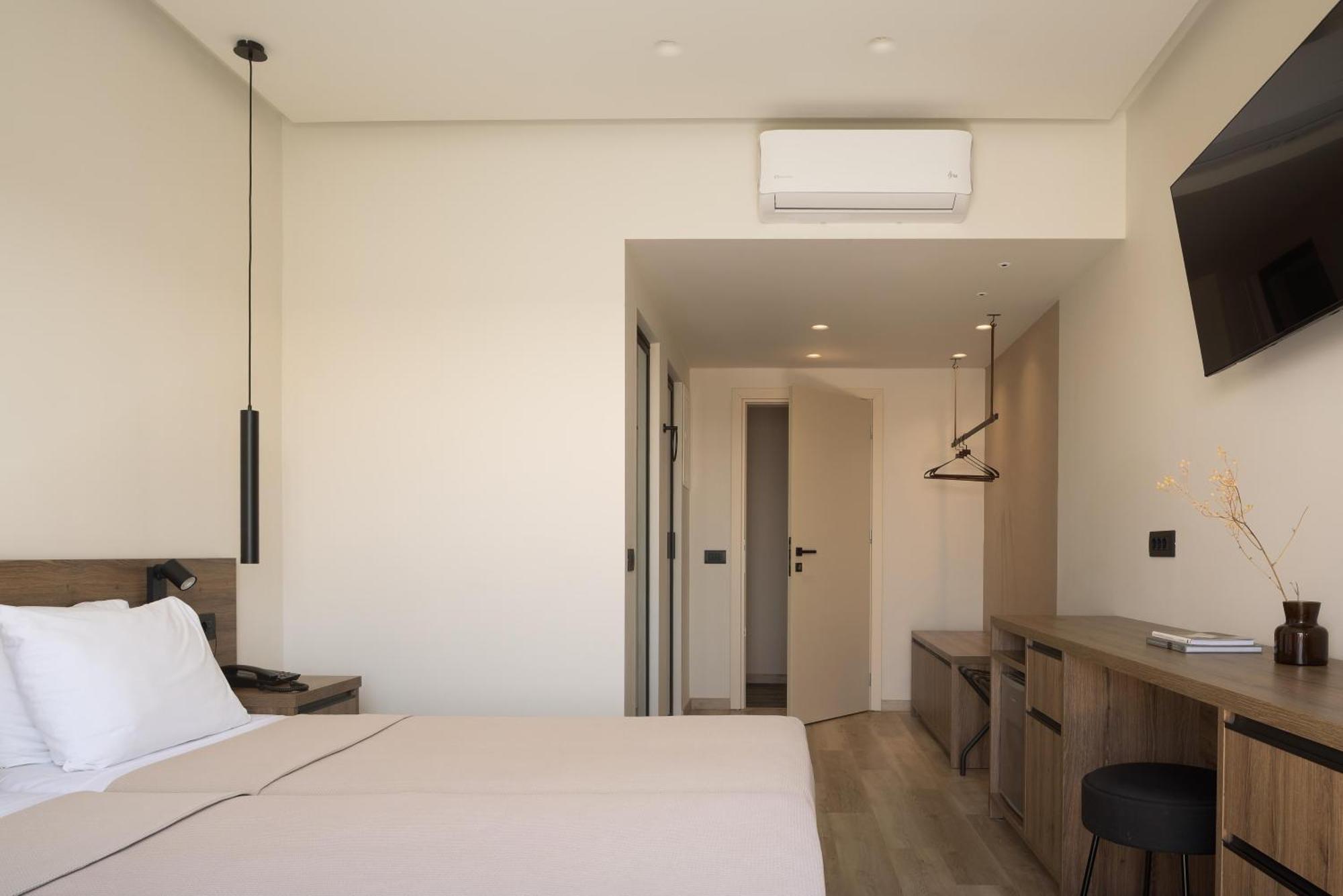 Superior Double or Twin Room with Terrace,1694538603:JPEG