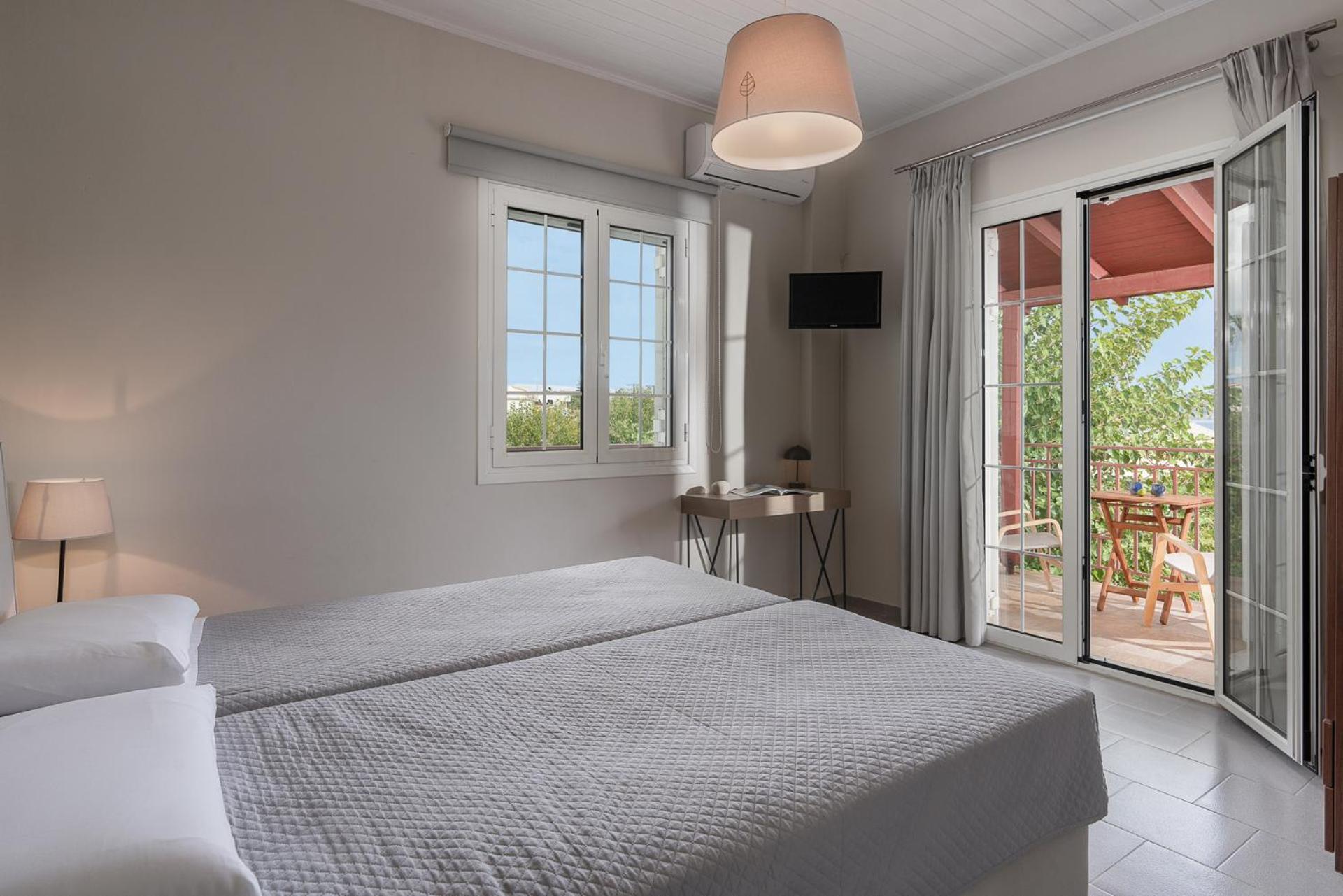 Superior Apartment with Garden and Partial Sea View,1694552966:JPEG