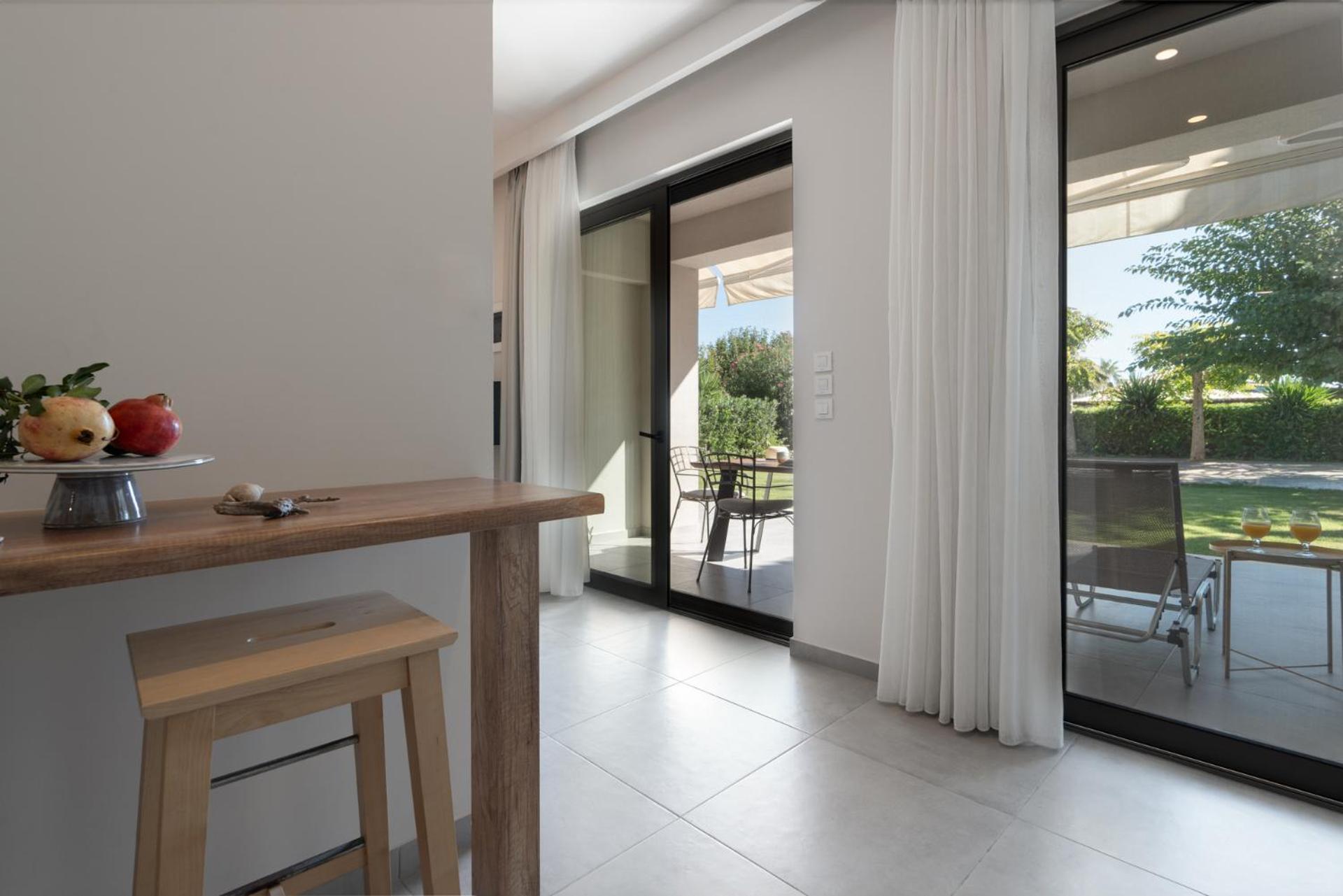 Junior Suite with Garden View,1694553002:JPEG