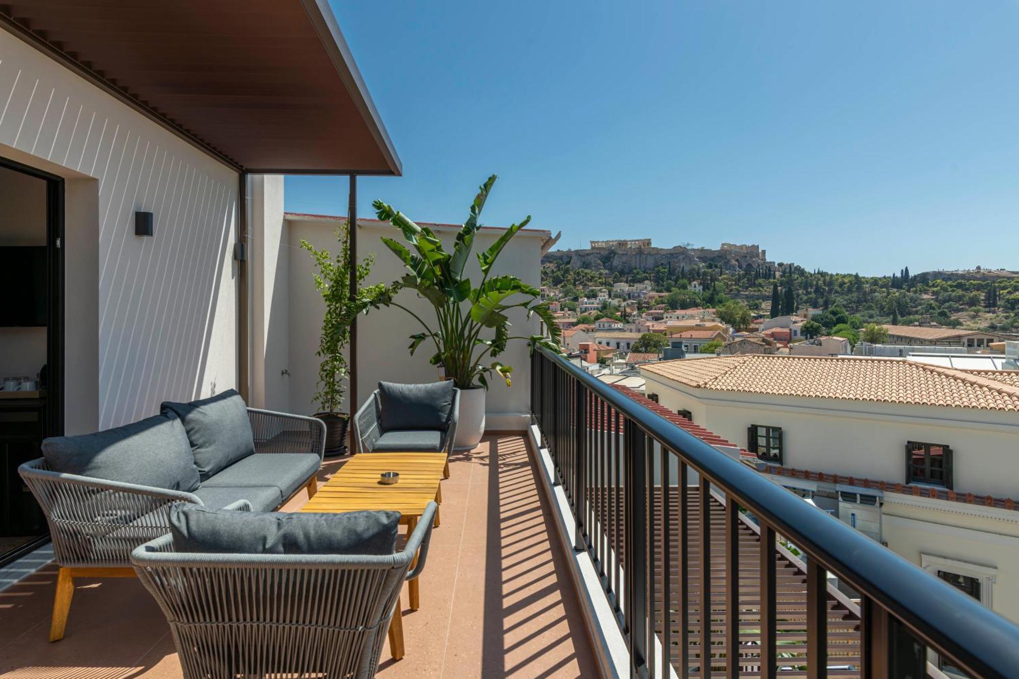Deluxe Queen Room Acropolis View Balcony