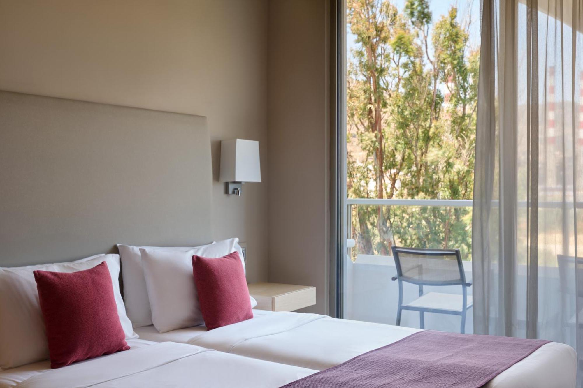 Quadruple Room Inland View