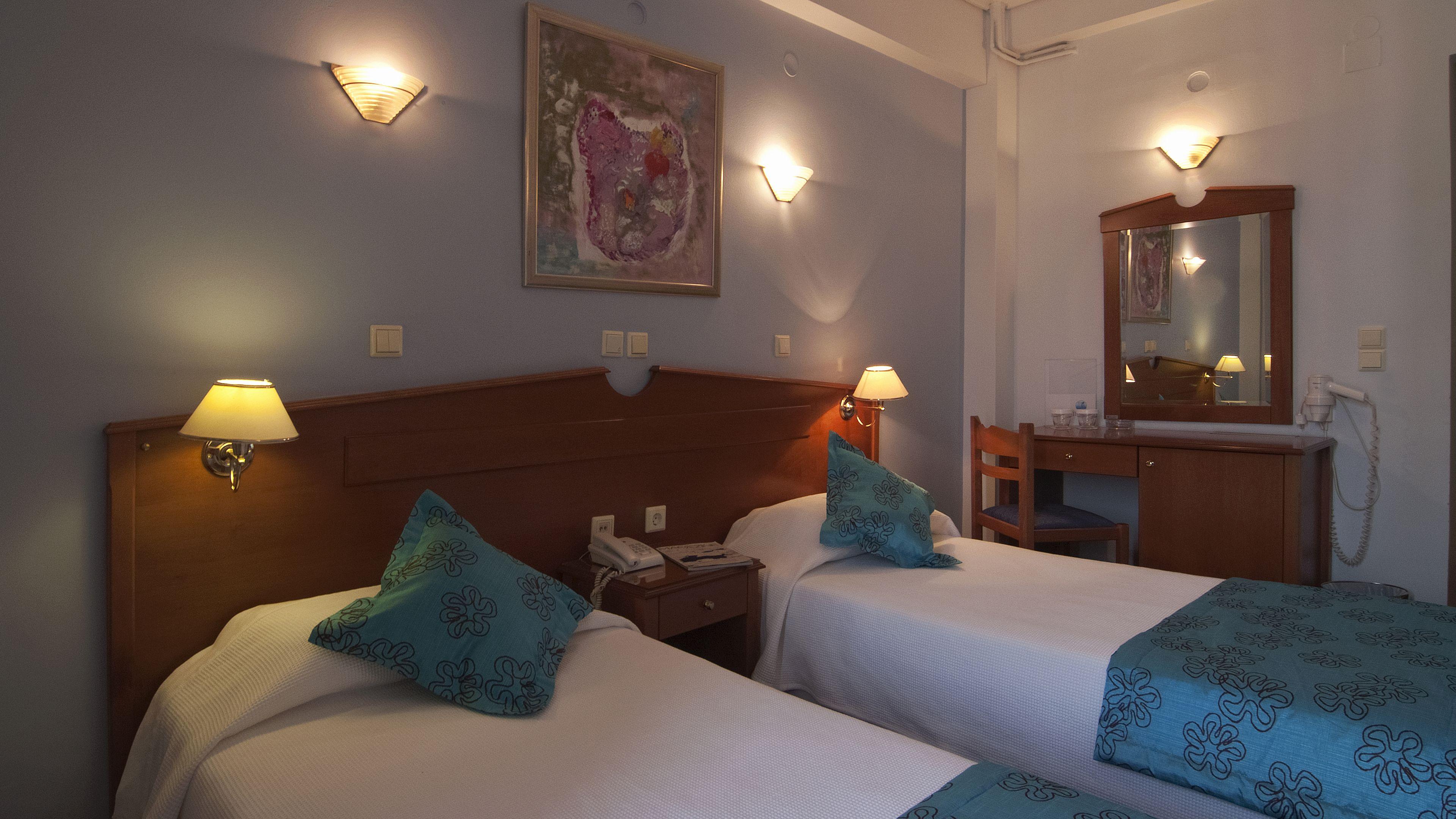 Double Room with Extra Bed (3 Adults),1722896921:JPEG