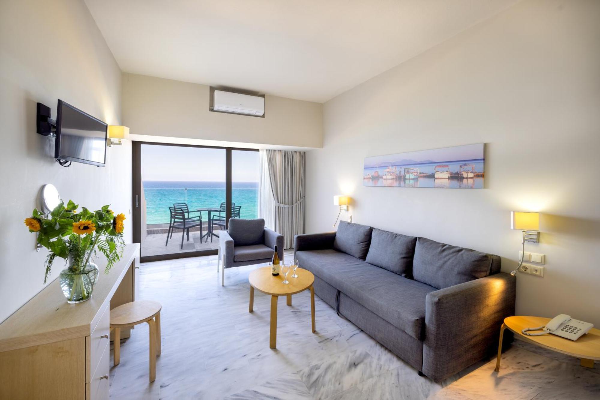 Superior One bedroom Apartment sea view