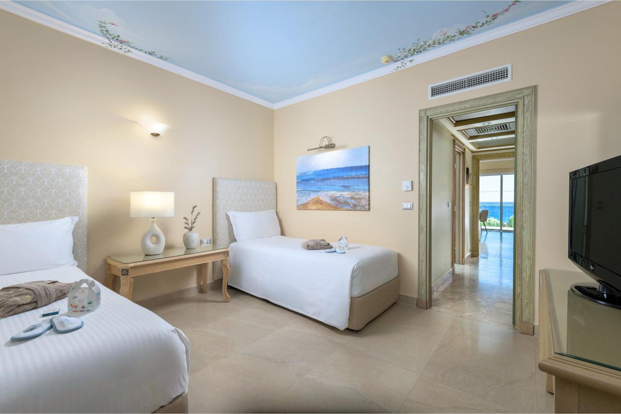 Family Suite Sea Views 2,1742629535:JPEG