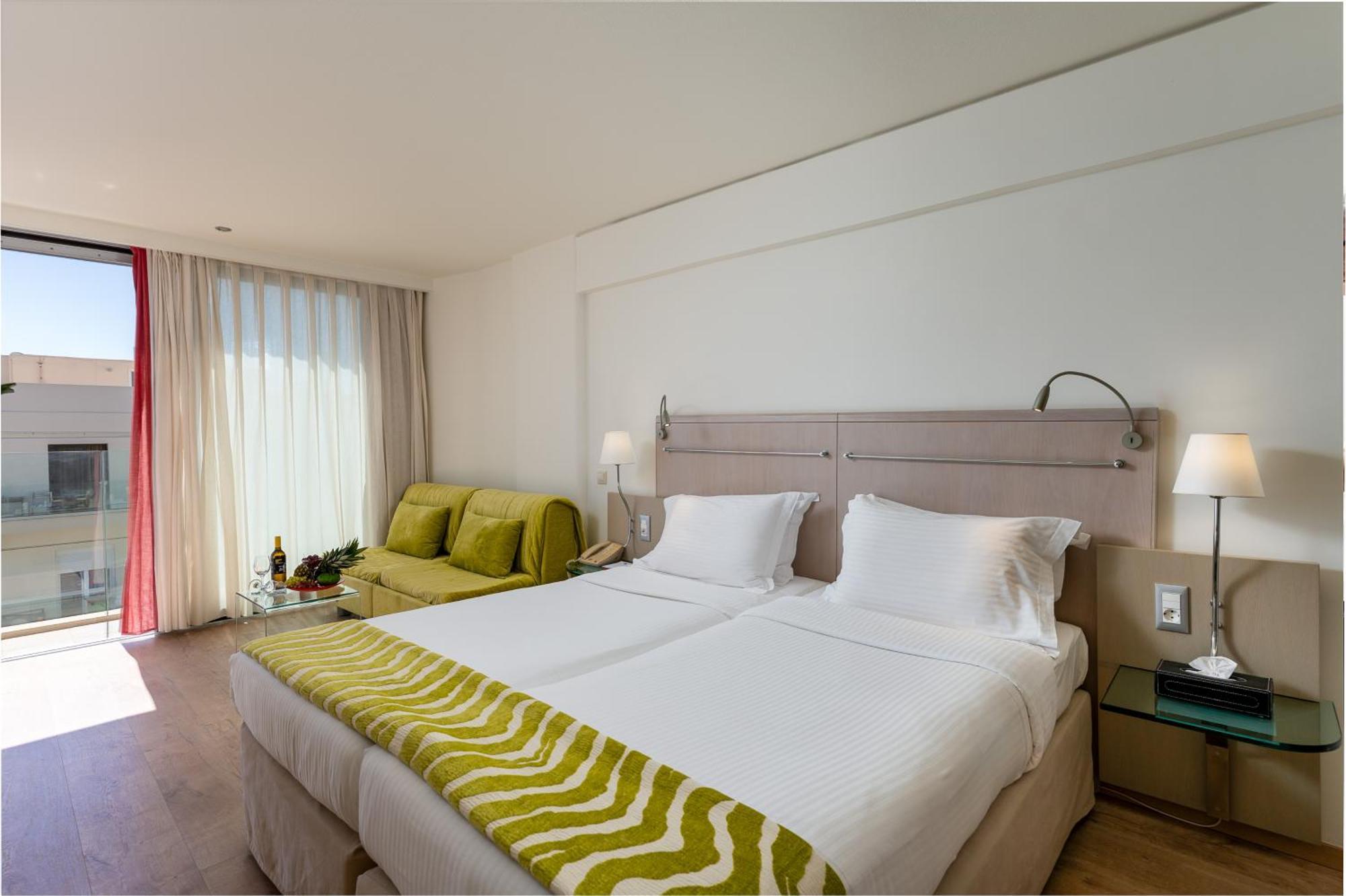 Junior Suite Side Sea View