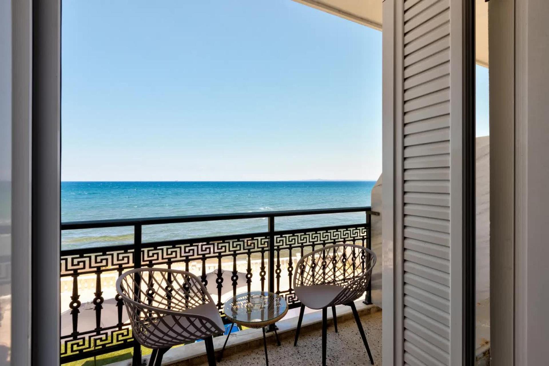 Double or Twin Room Sea View