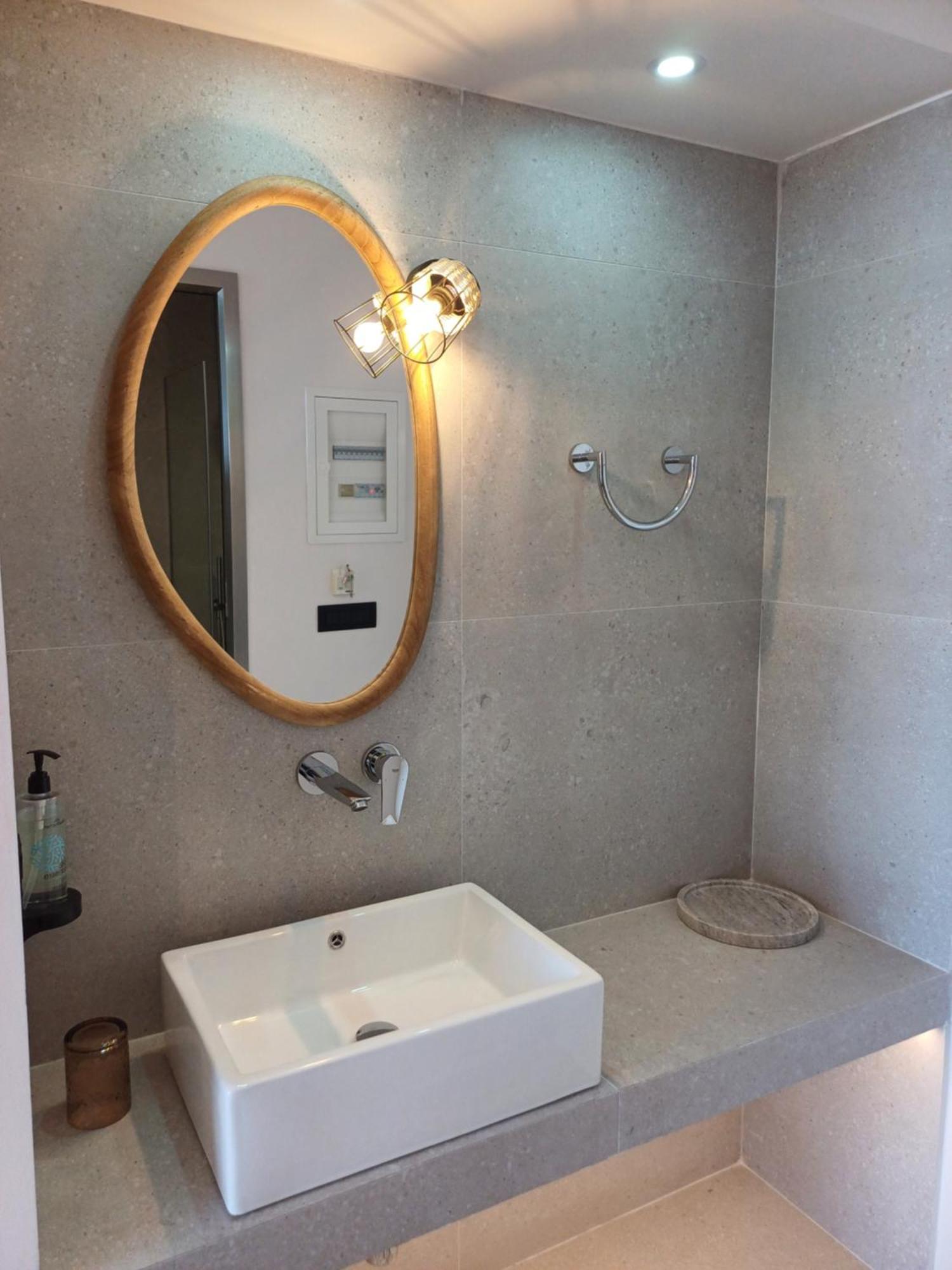 Deluxe Double or Twin Room Sea View