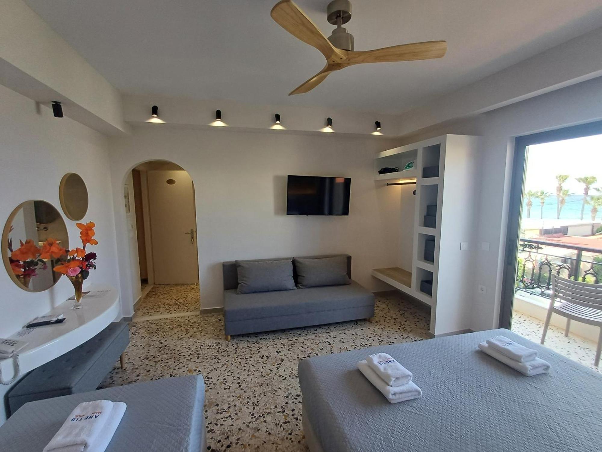 Deluxe Double or Twin Room Sea View