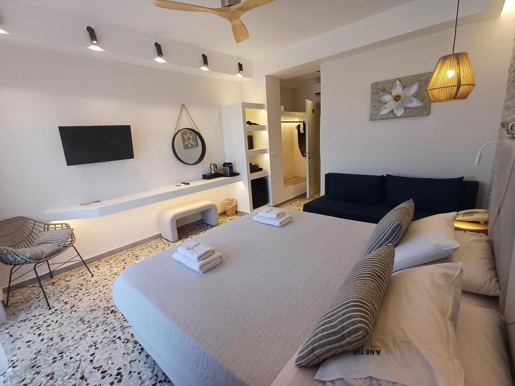 Deluxe Double or Twin Room Sea View