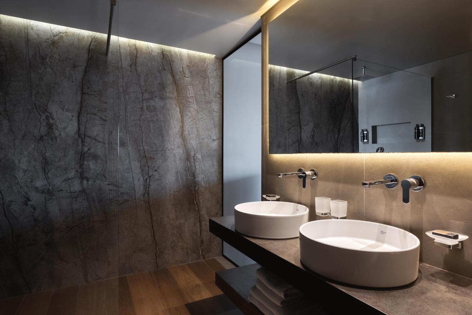 Amber Suite mit Meerblick und Tauchbecken