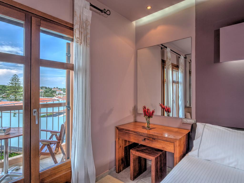 Twin Room - Ground Floor,697618260:JPEG