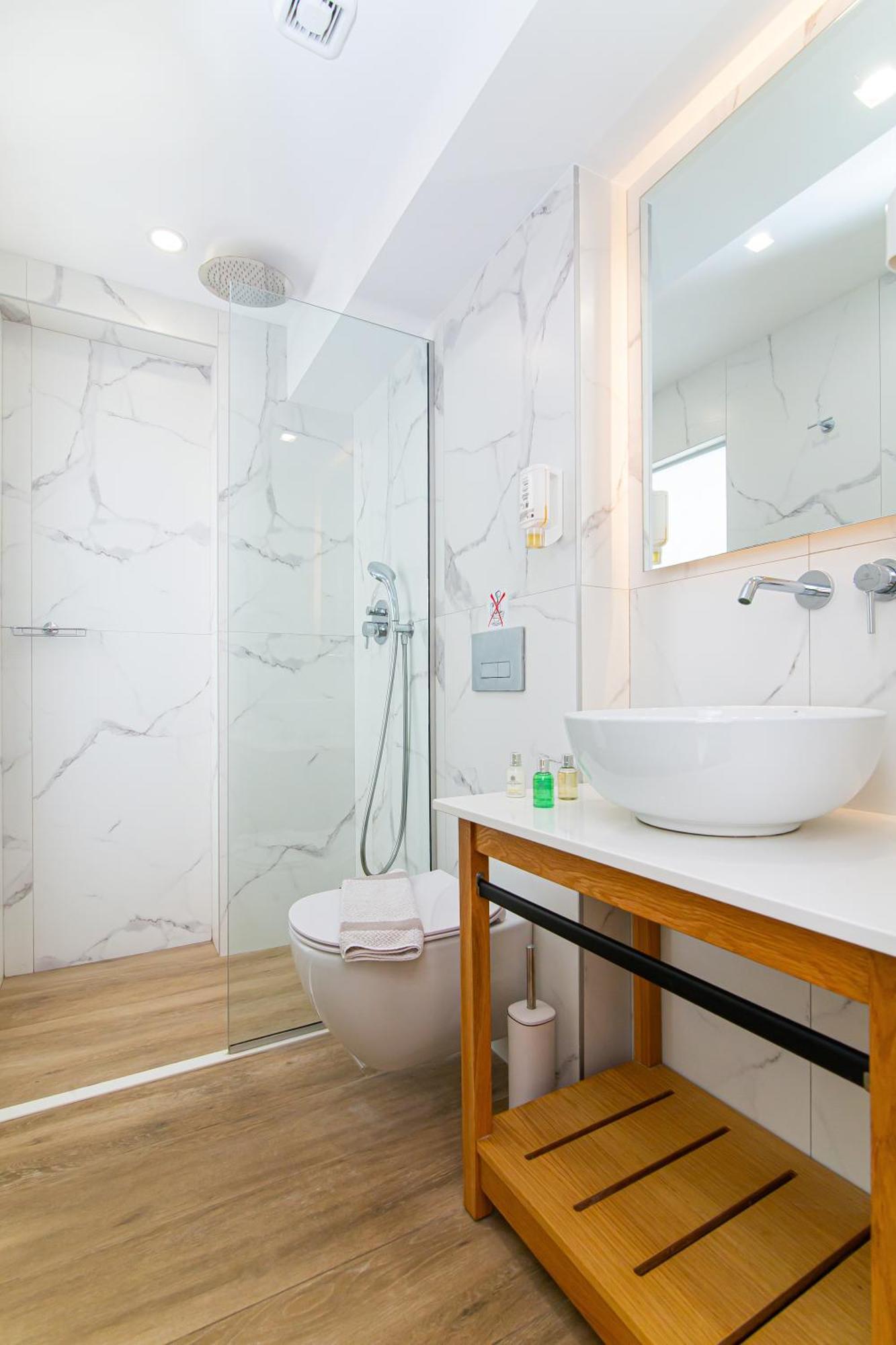 Premium Triple Room