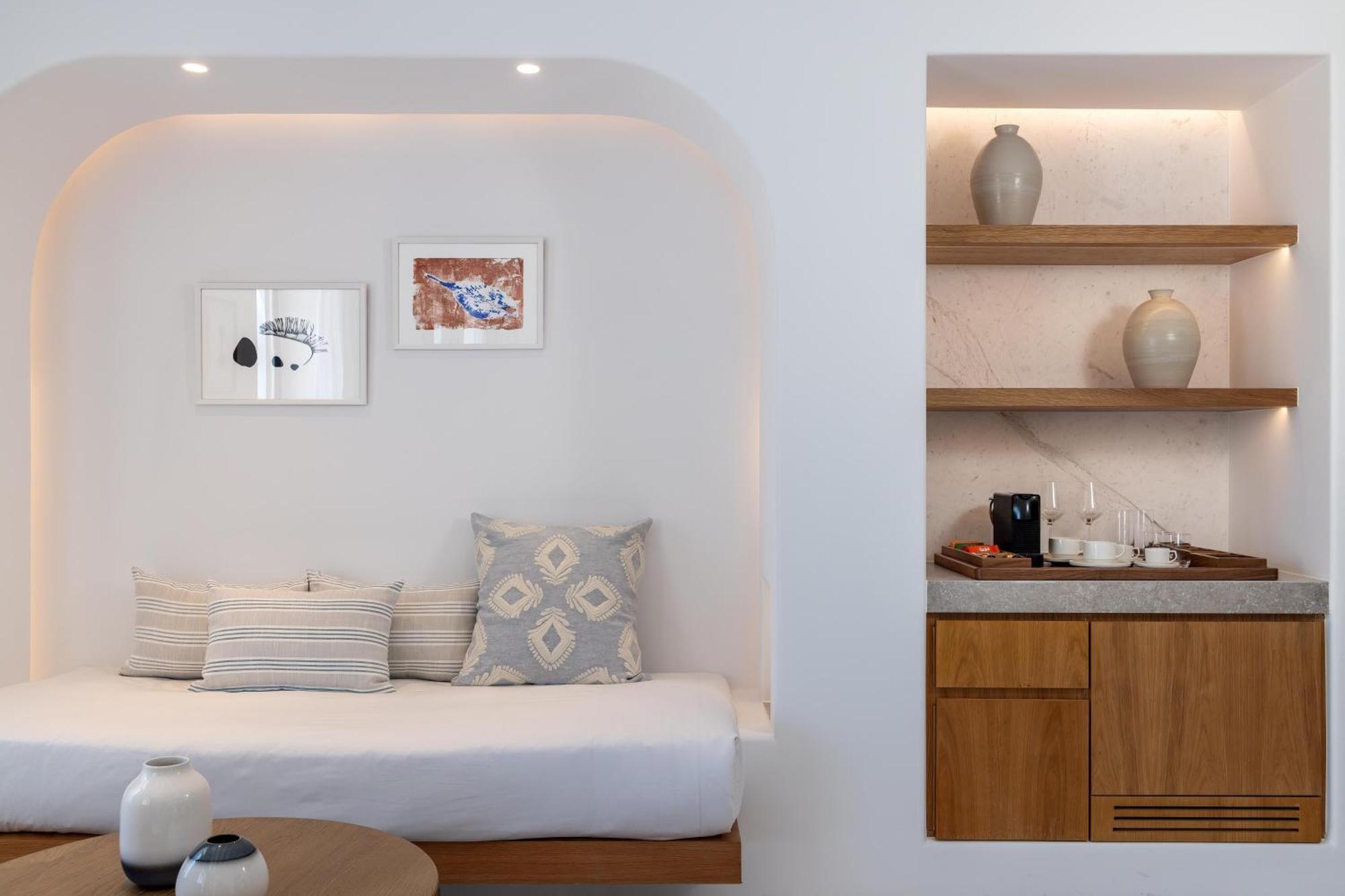 Premium King Room with Sea View - Disability Access