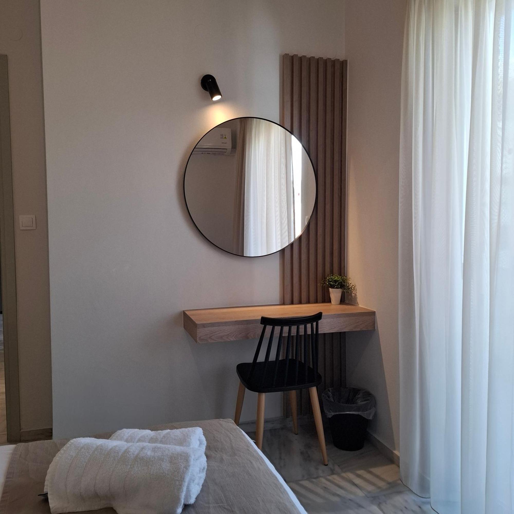 One-Bedroom Apartment Double Bed or Garden View