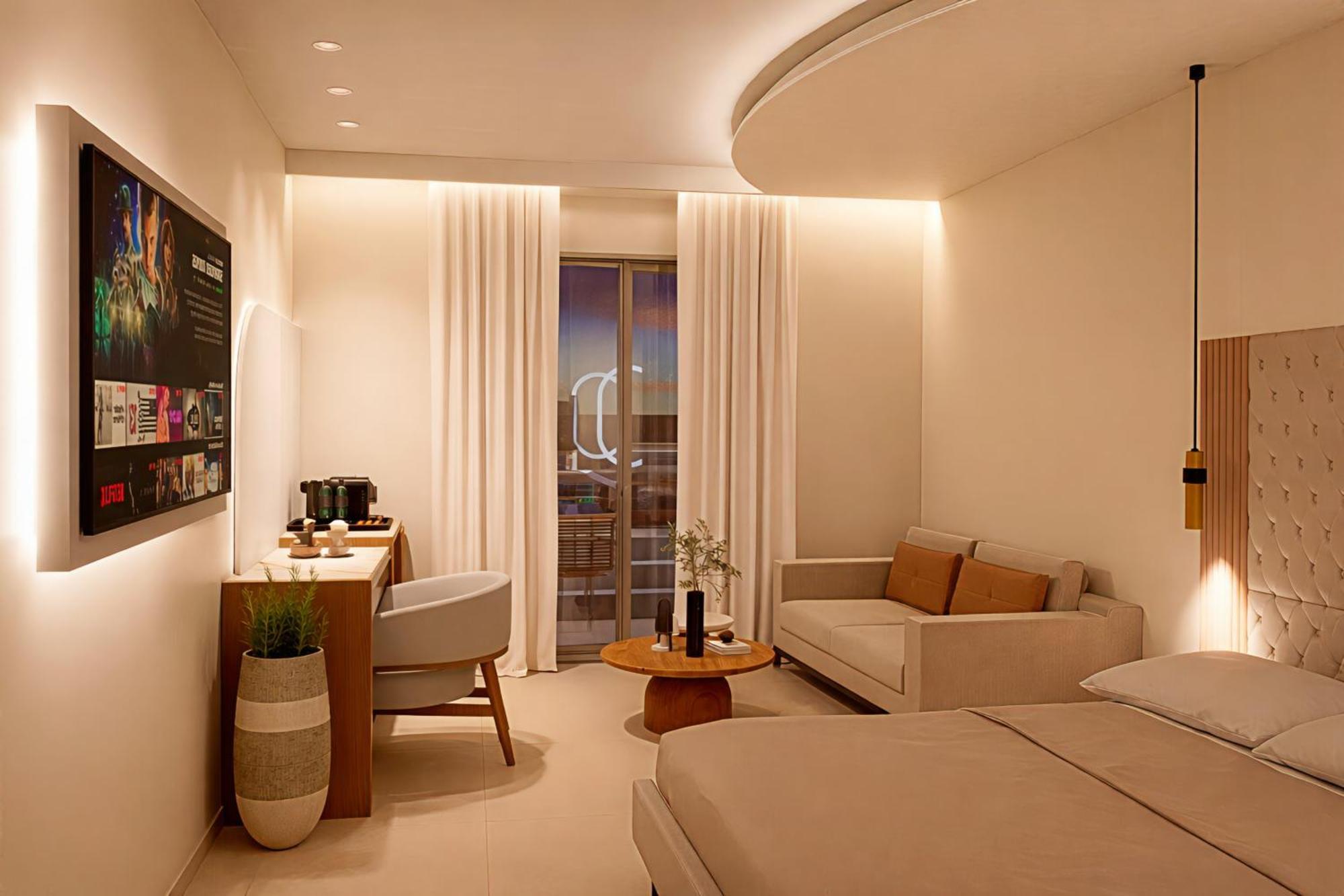 Double Suite,1010342407:JPEG