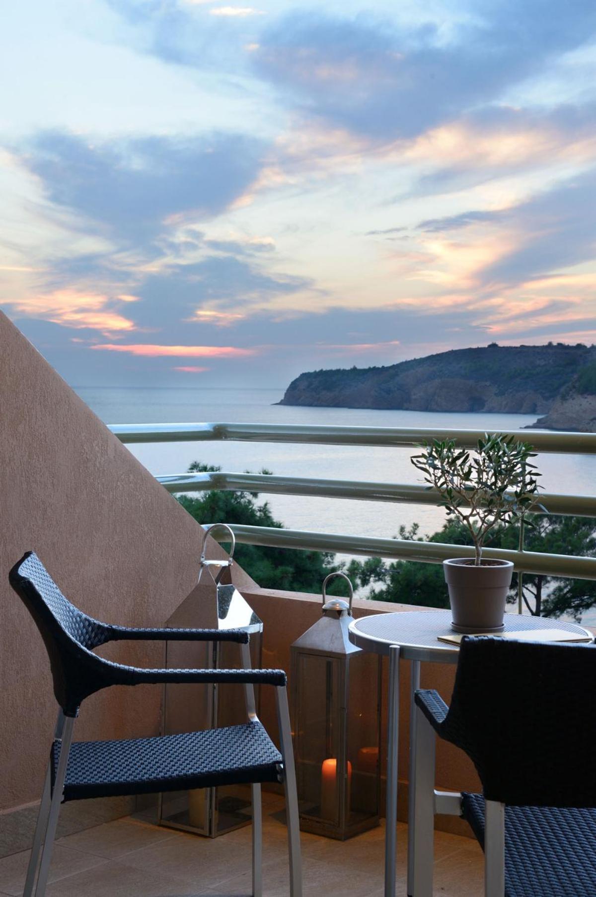 Cameră dublă sau twin deluxe cu vedere la mare.