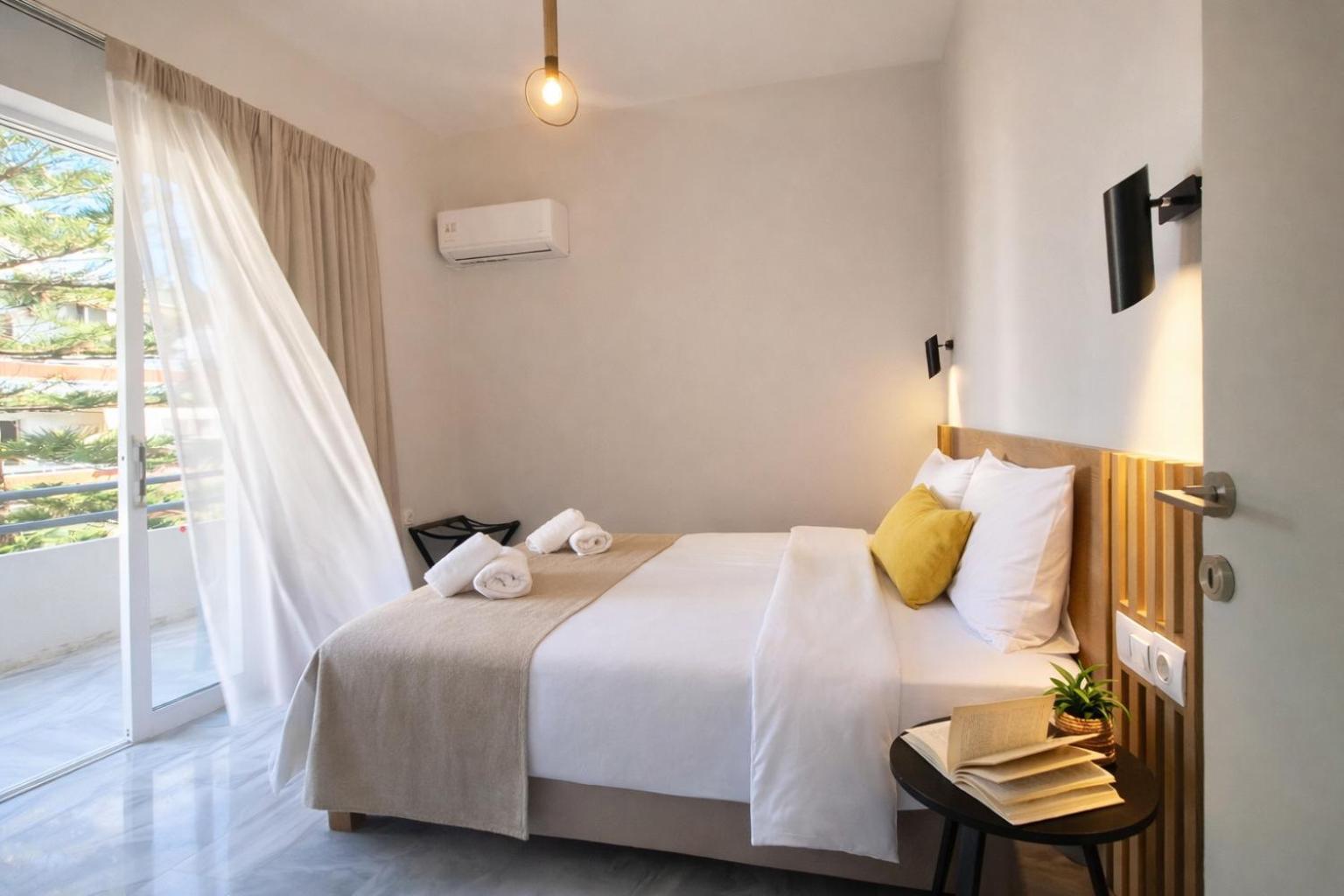 One-Bedroom Apartment Double Bed or Garden View