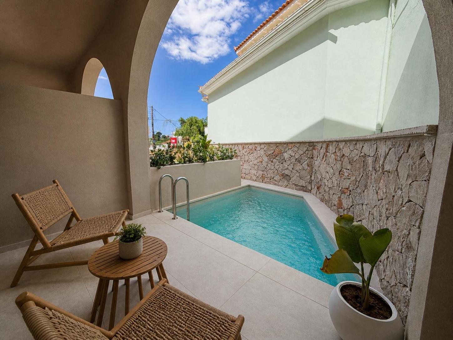 Junior Suite Private Pool