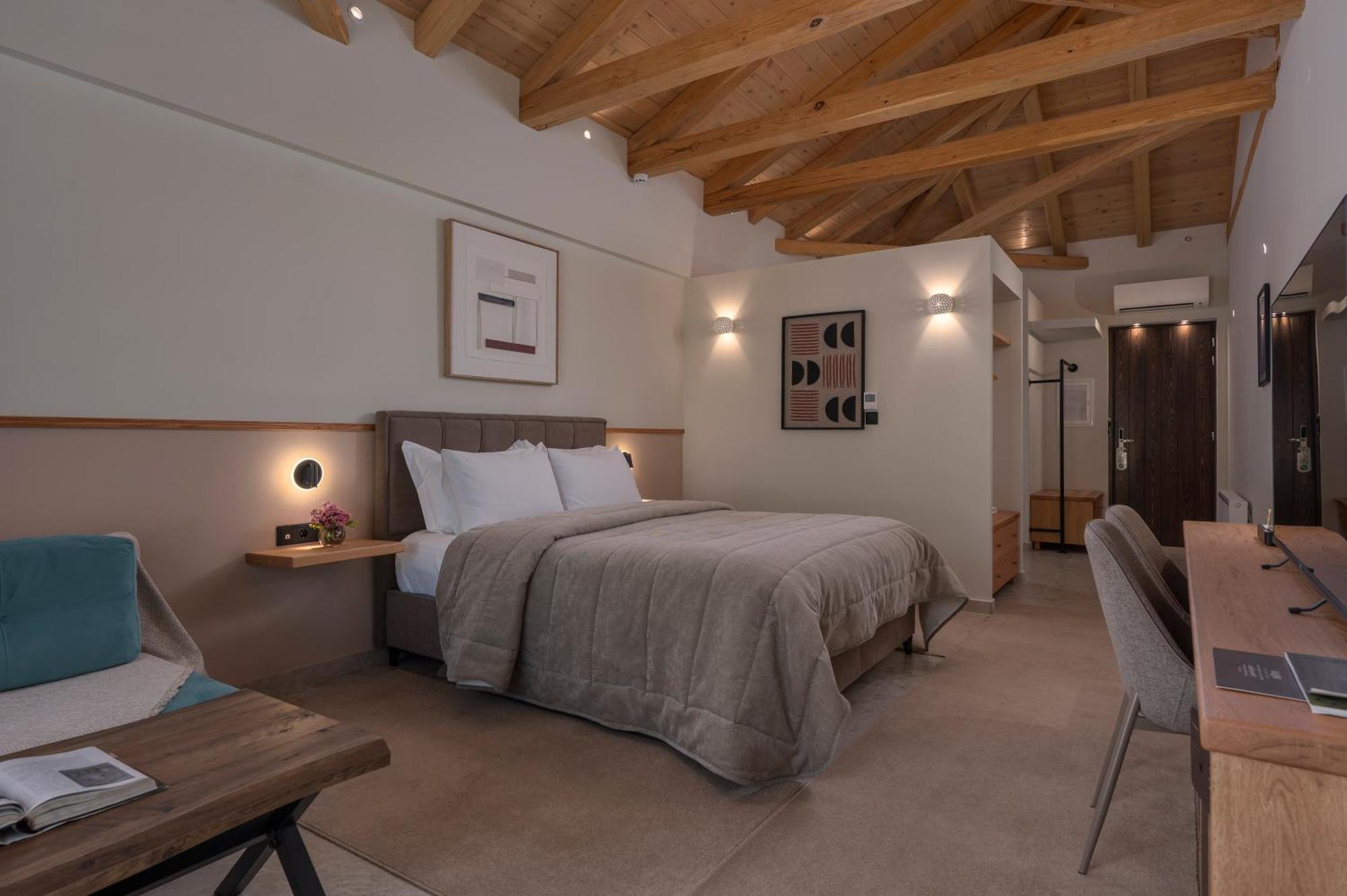 Design Suite with Panoramic View