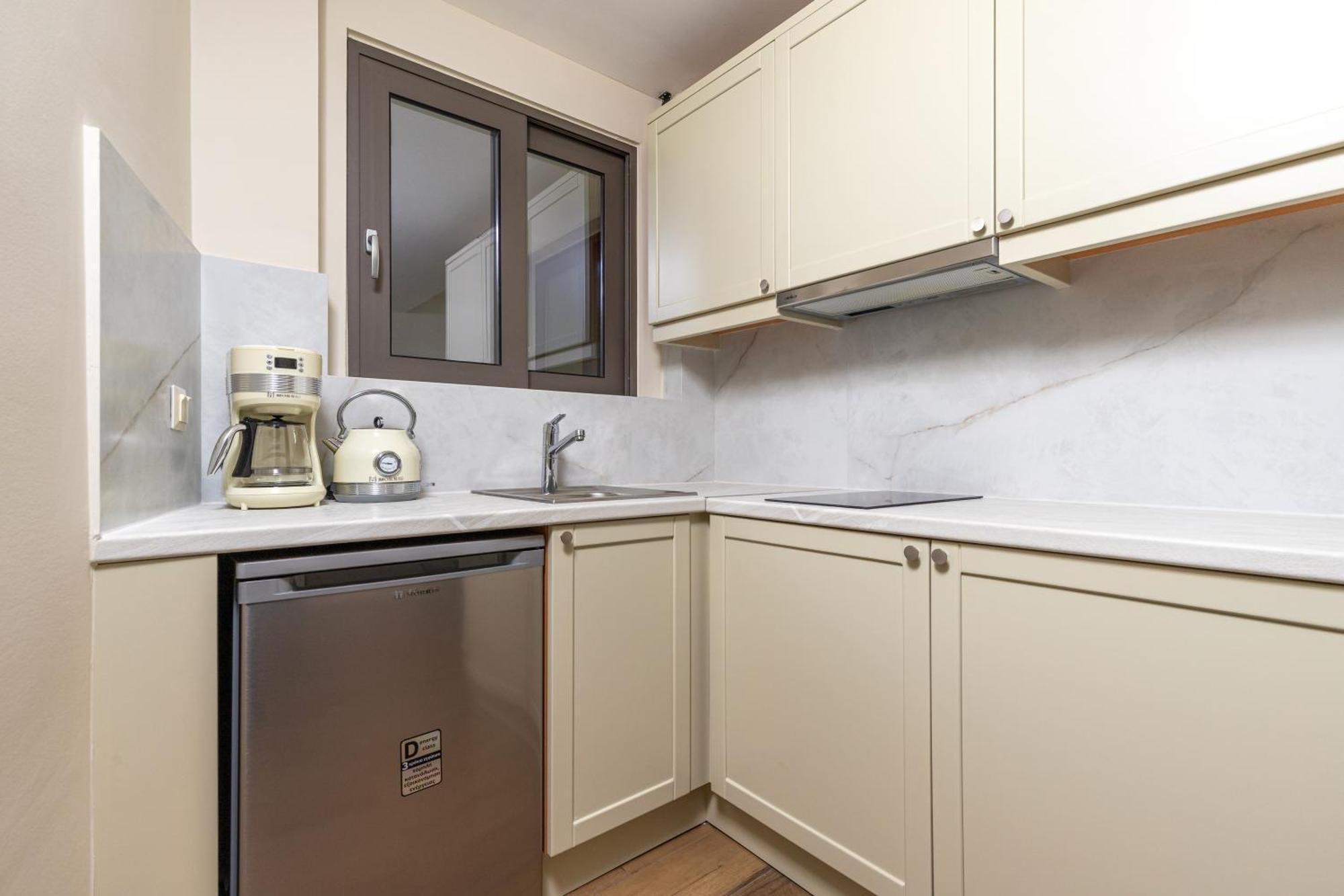 Superior One-Bedroom Apartment