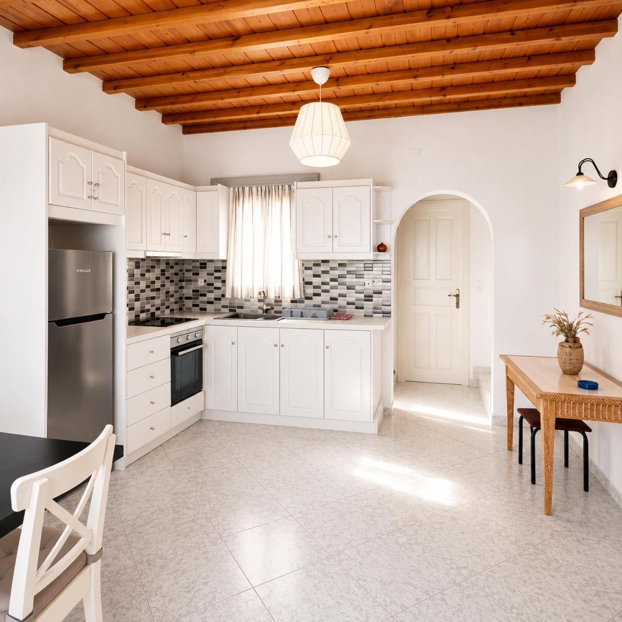 One-Bedroom Superior Apartment with Sea View