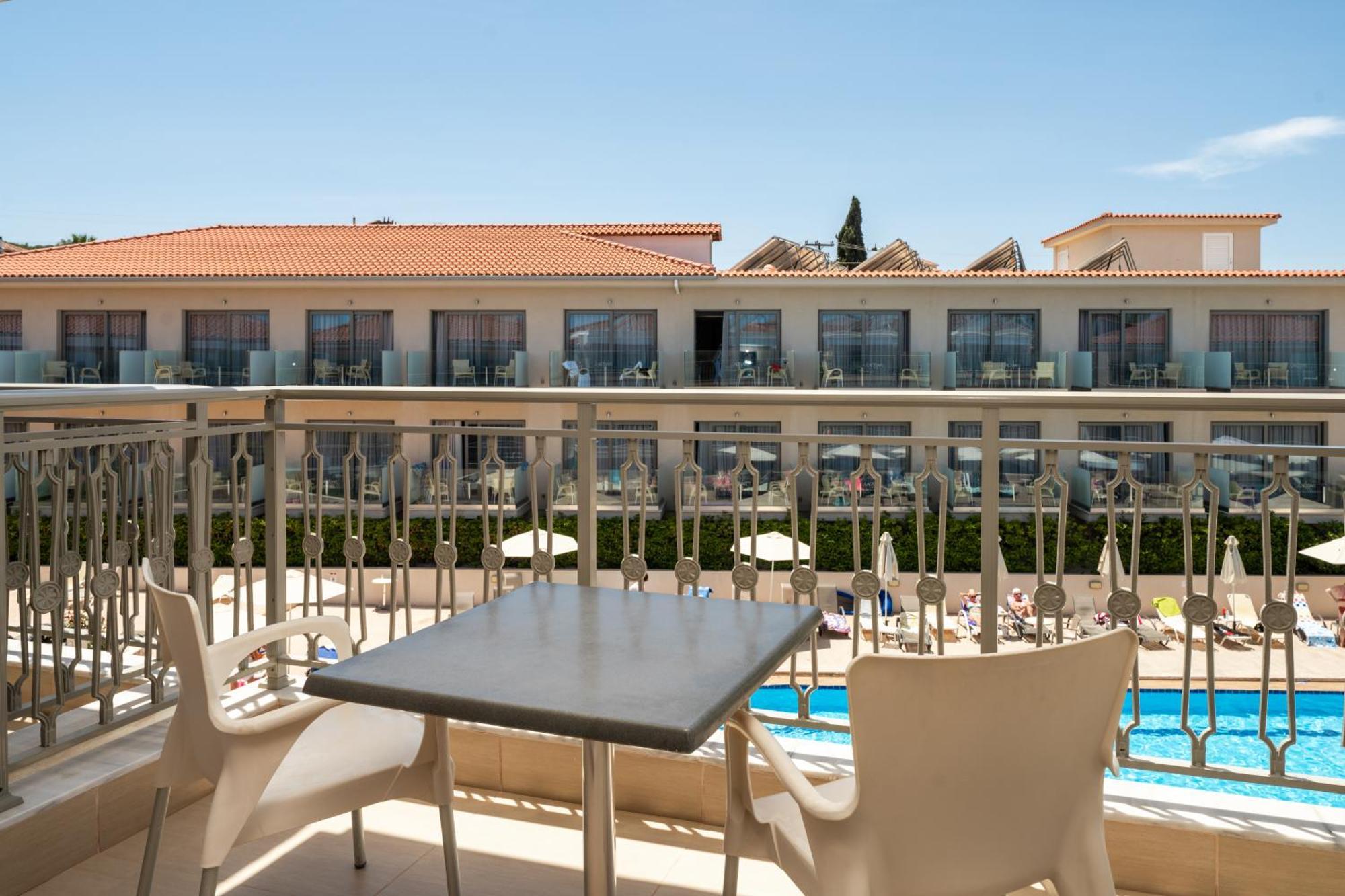 Standard Double or Twin with Pool View (2 Pax)