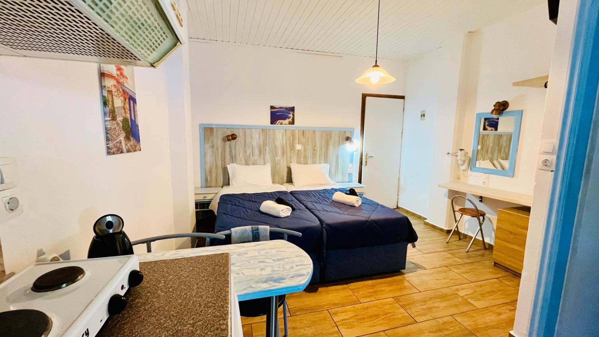 Studio Apartment