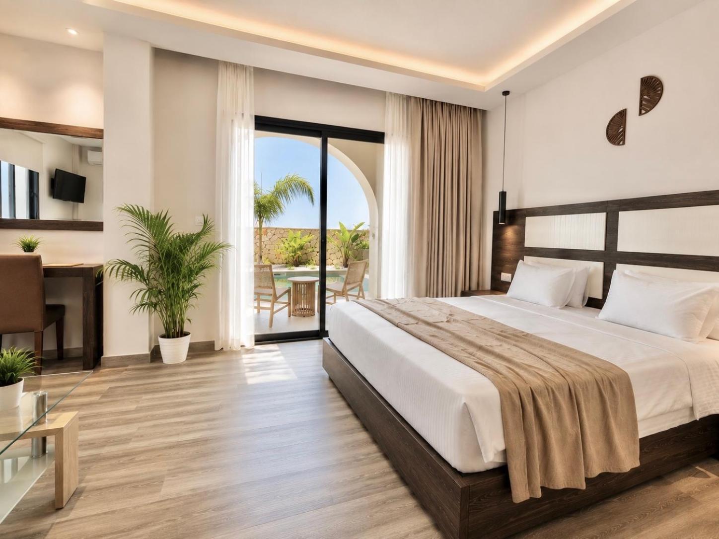 Junior Suite Private Pool