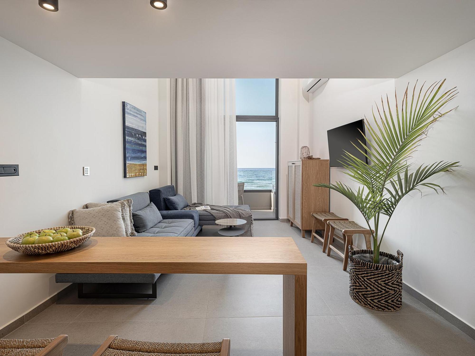 Superior Maisonette Suite Direct Sea View