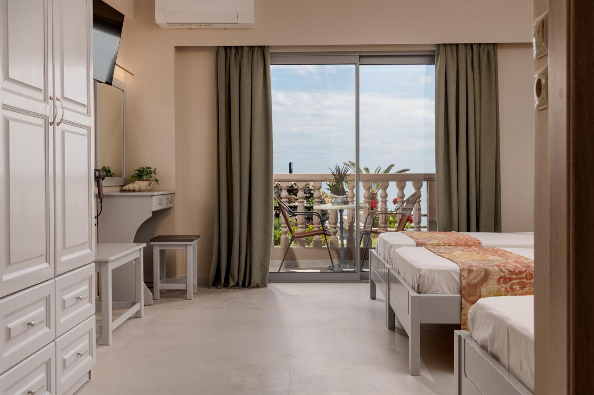 Studio Ground Floor Sea View