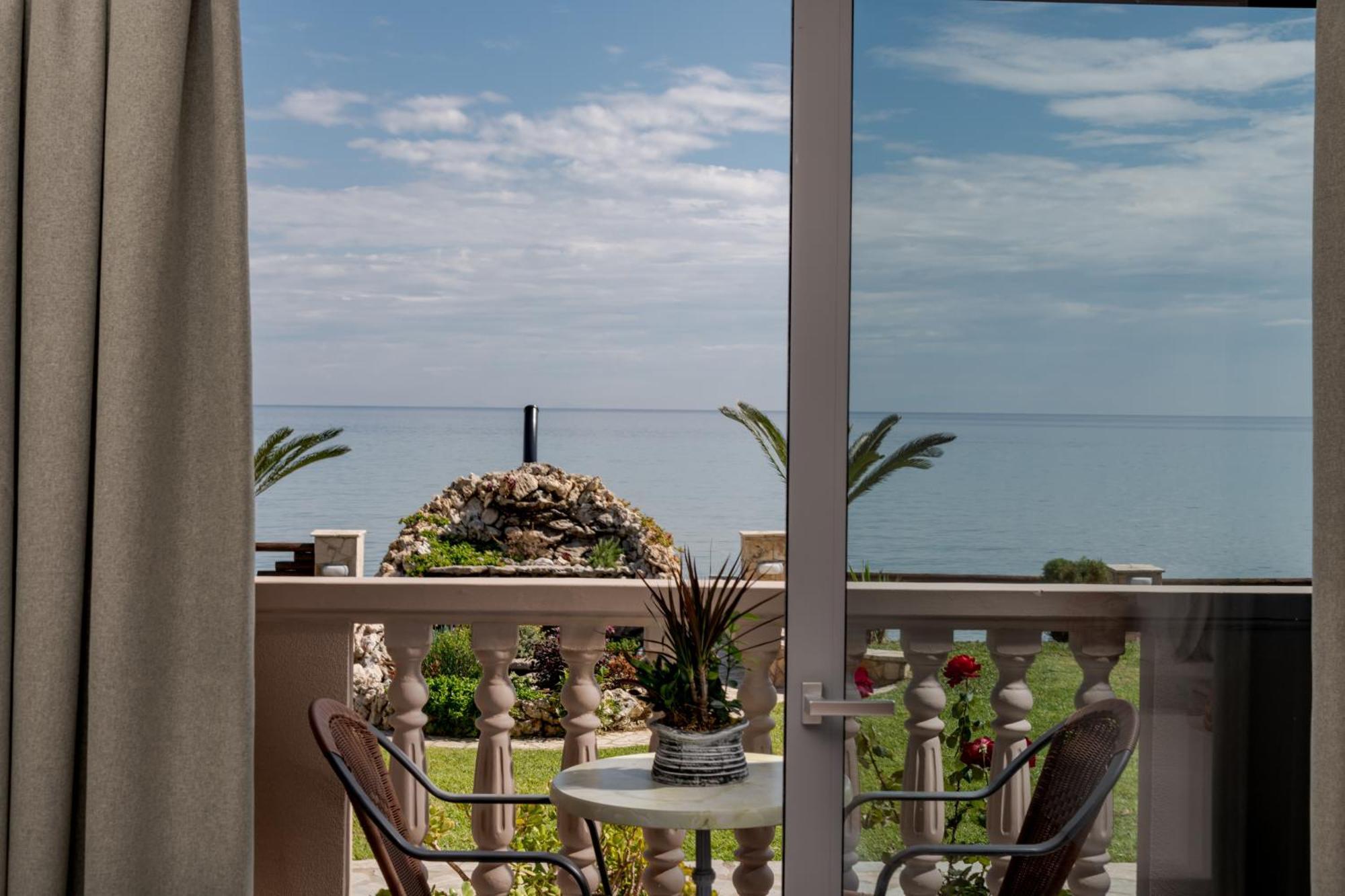 Studio Ground Floor Sea View