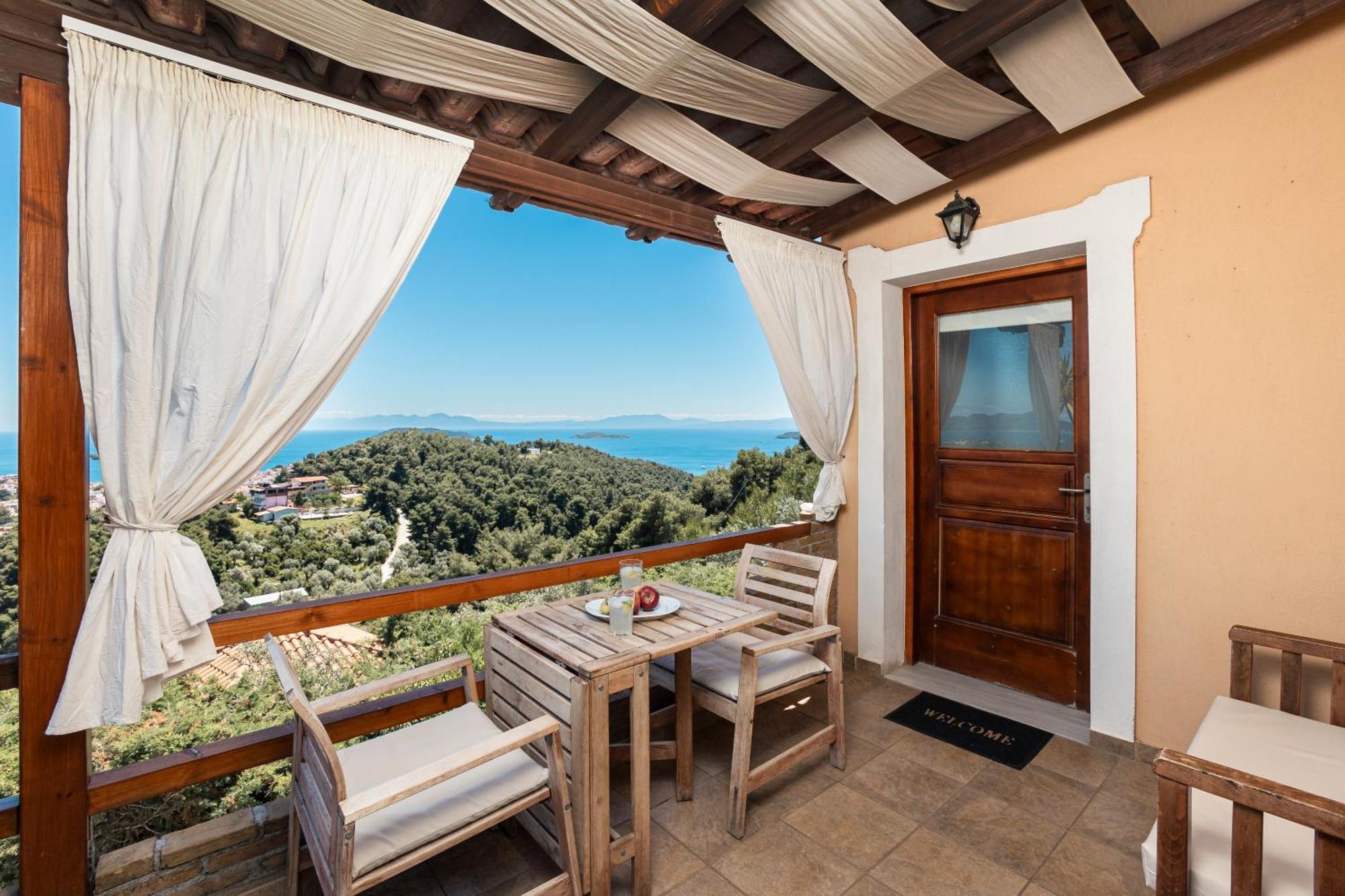 One-Bedroom Apartment Sea View