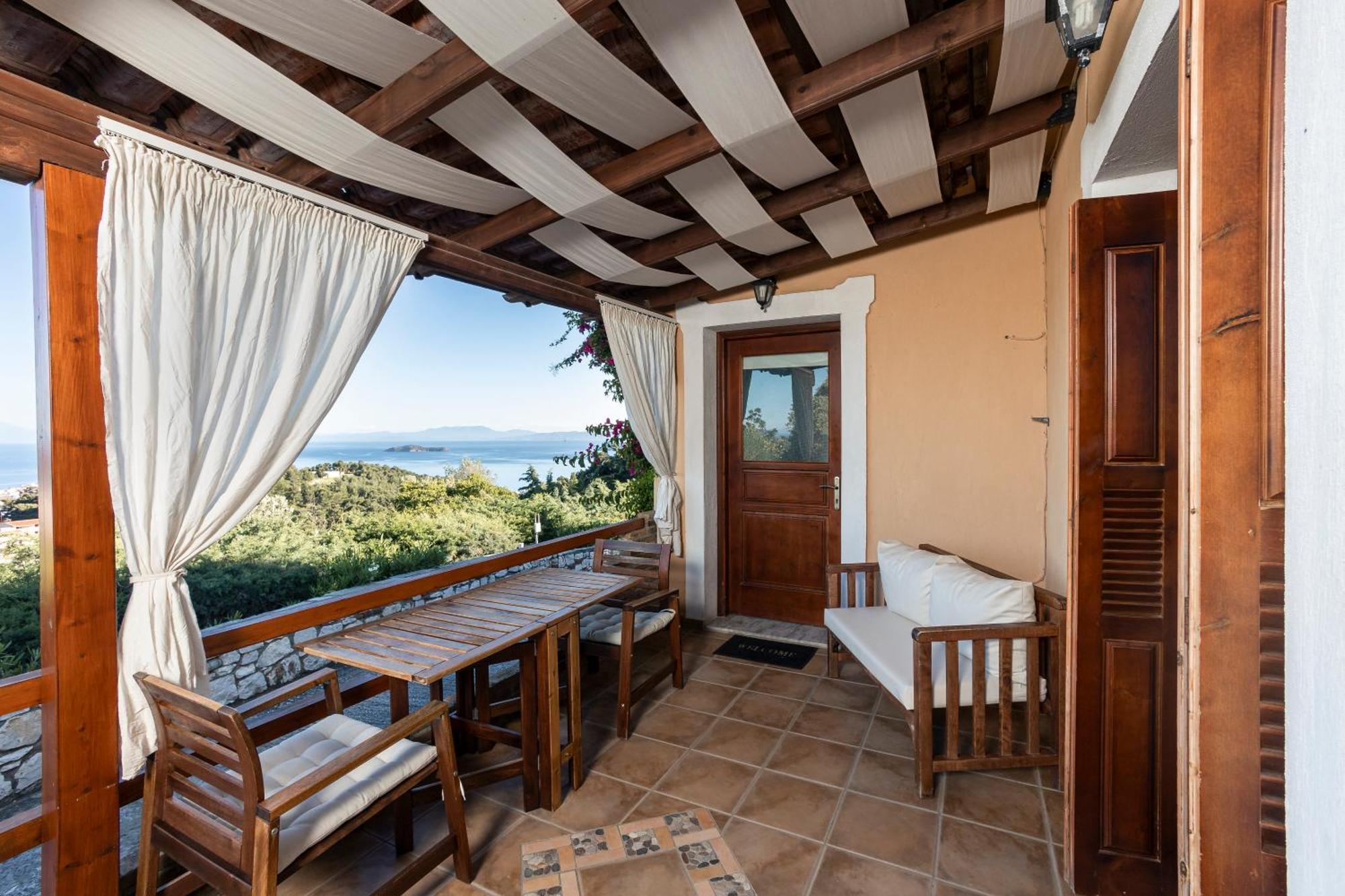 One-Bedroom Apartment Sea View