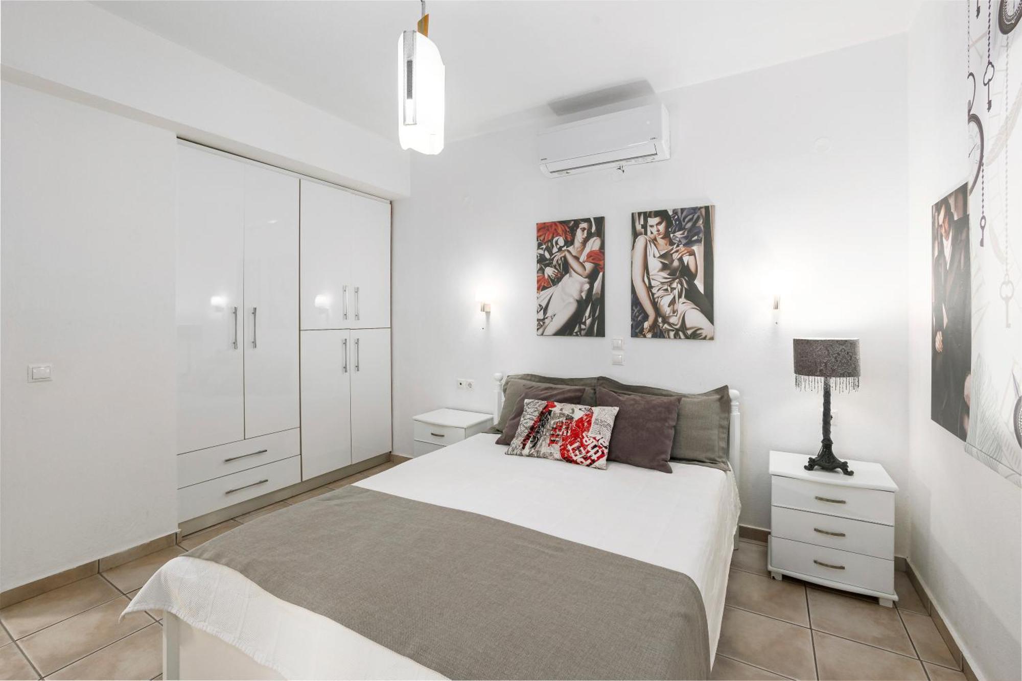 One-Bedroom Apartment Sea View