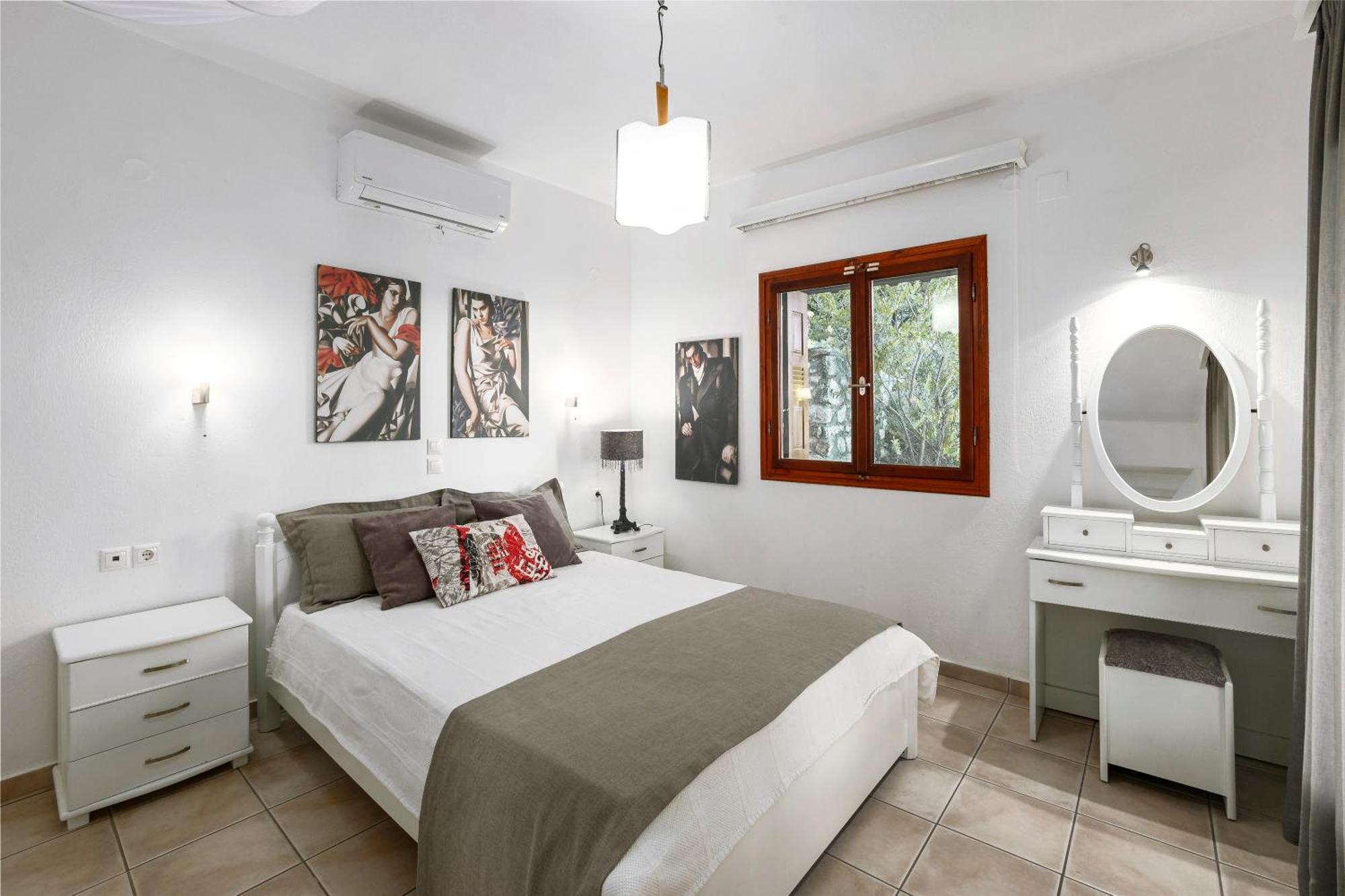 One-Bedroom Apartment Sea View
