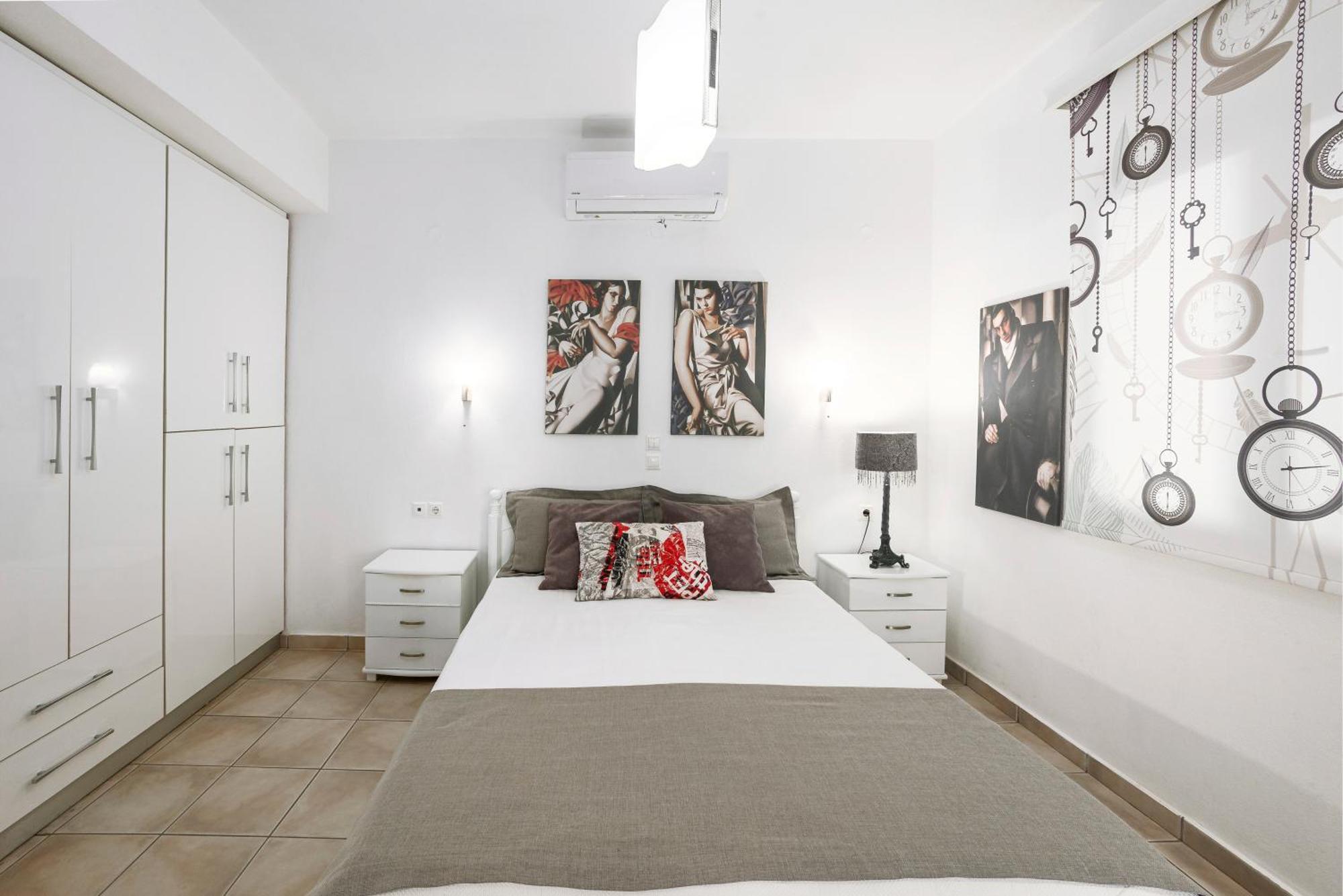 One-Bedroom Apartment Sea View