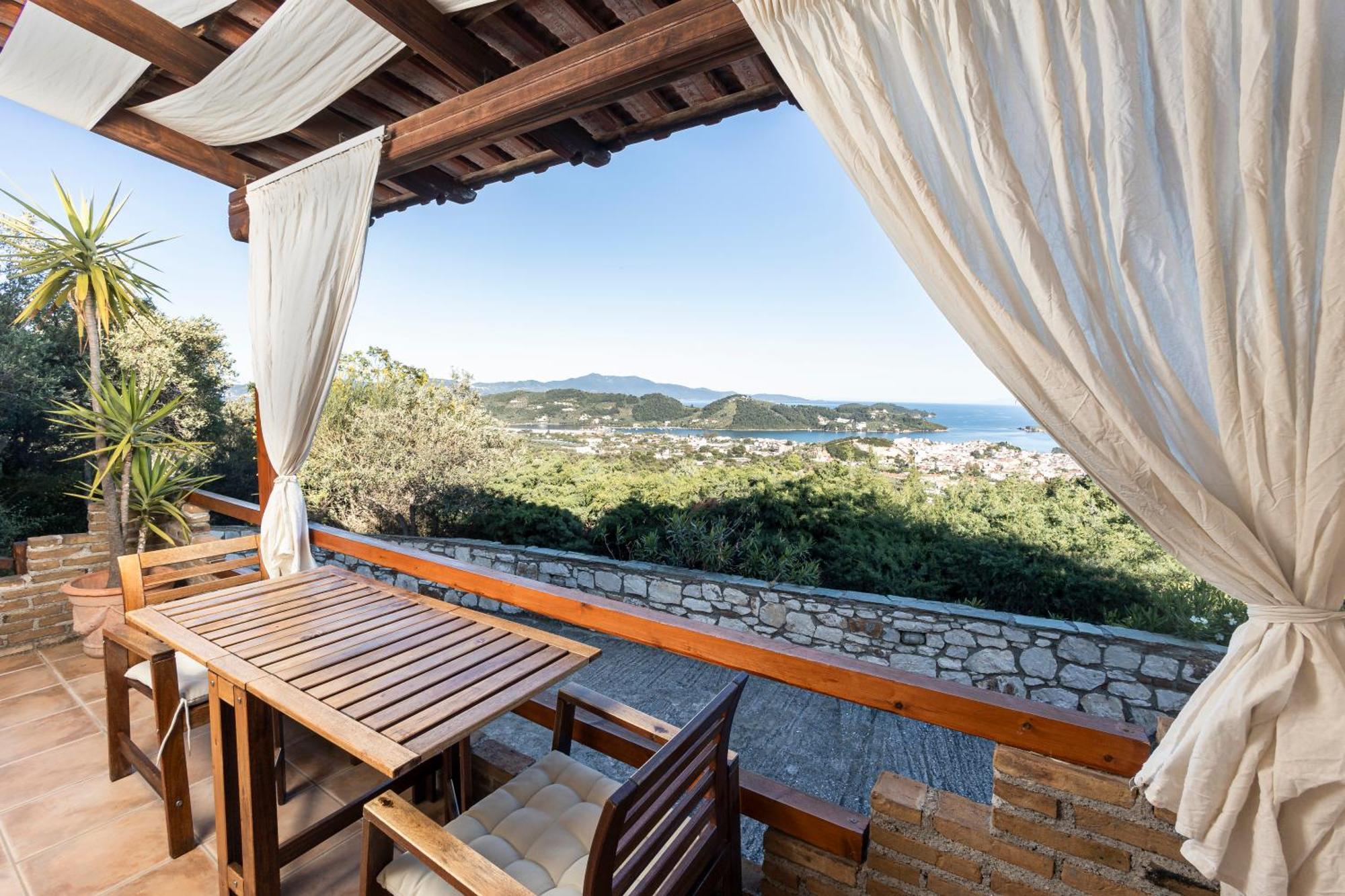 One-Bedroom Apartment Sea View