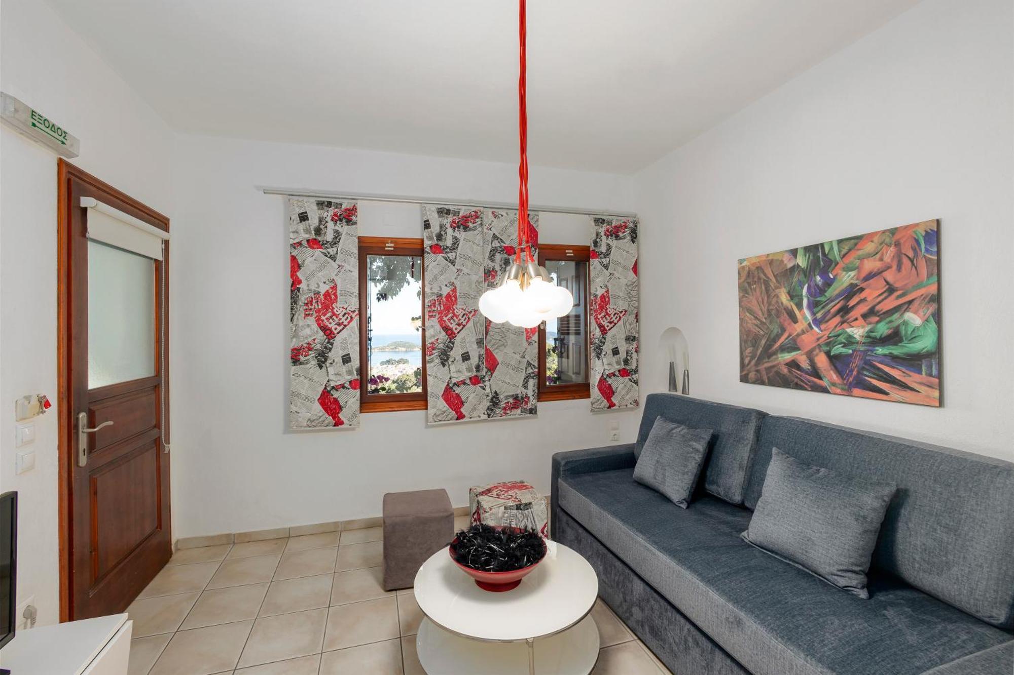 One-Bedroom Apartment Sea View