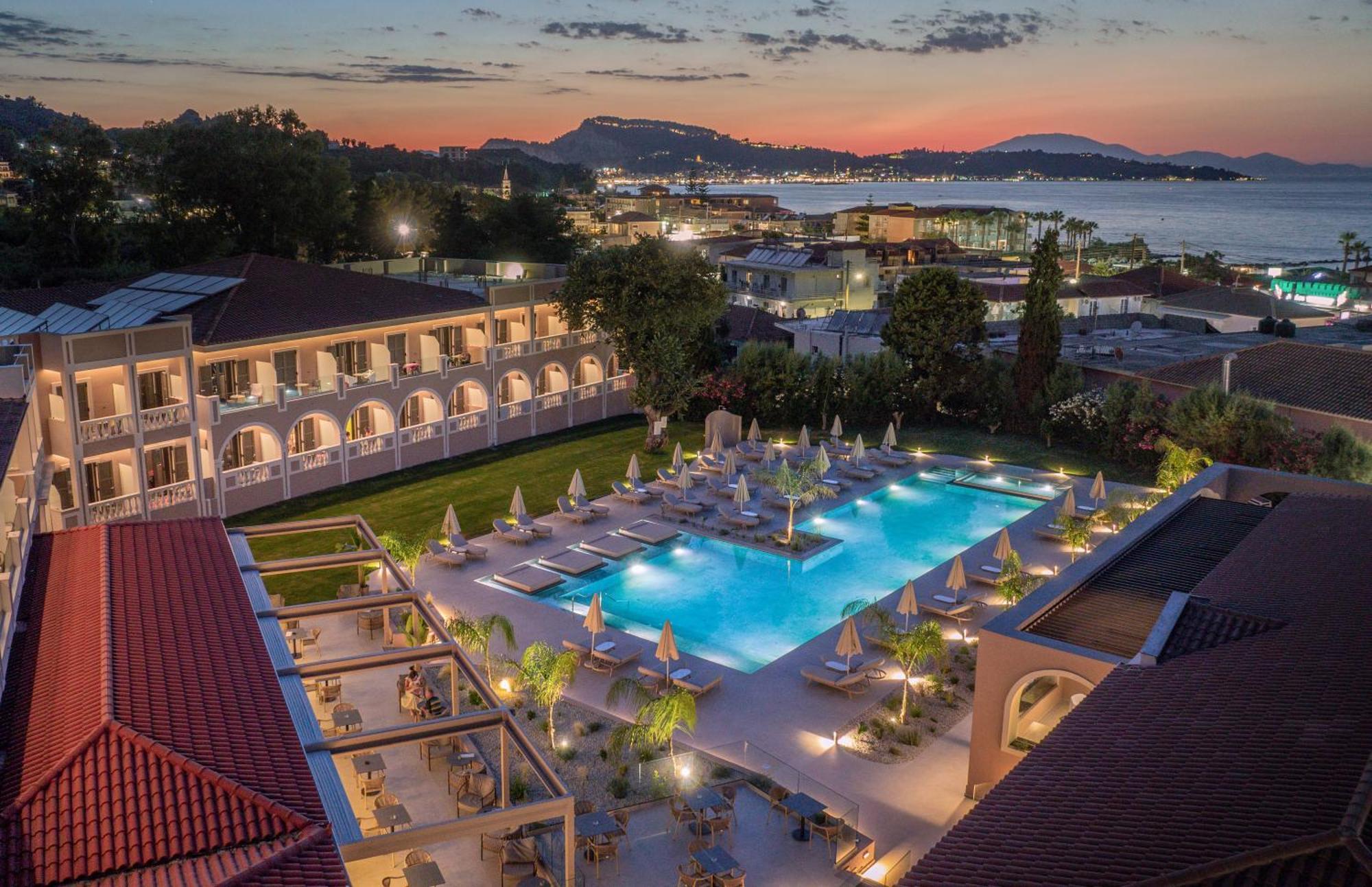 Double Room Pool View