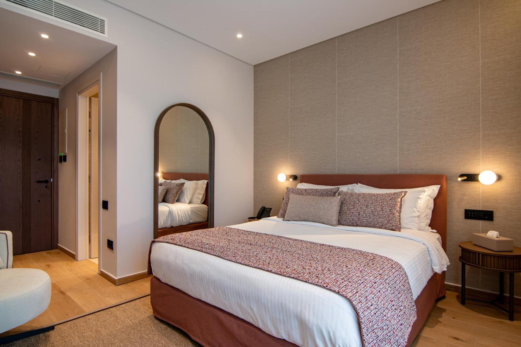 Classic Room Mountain View Renovated 2026