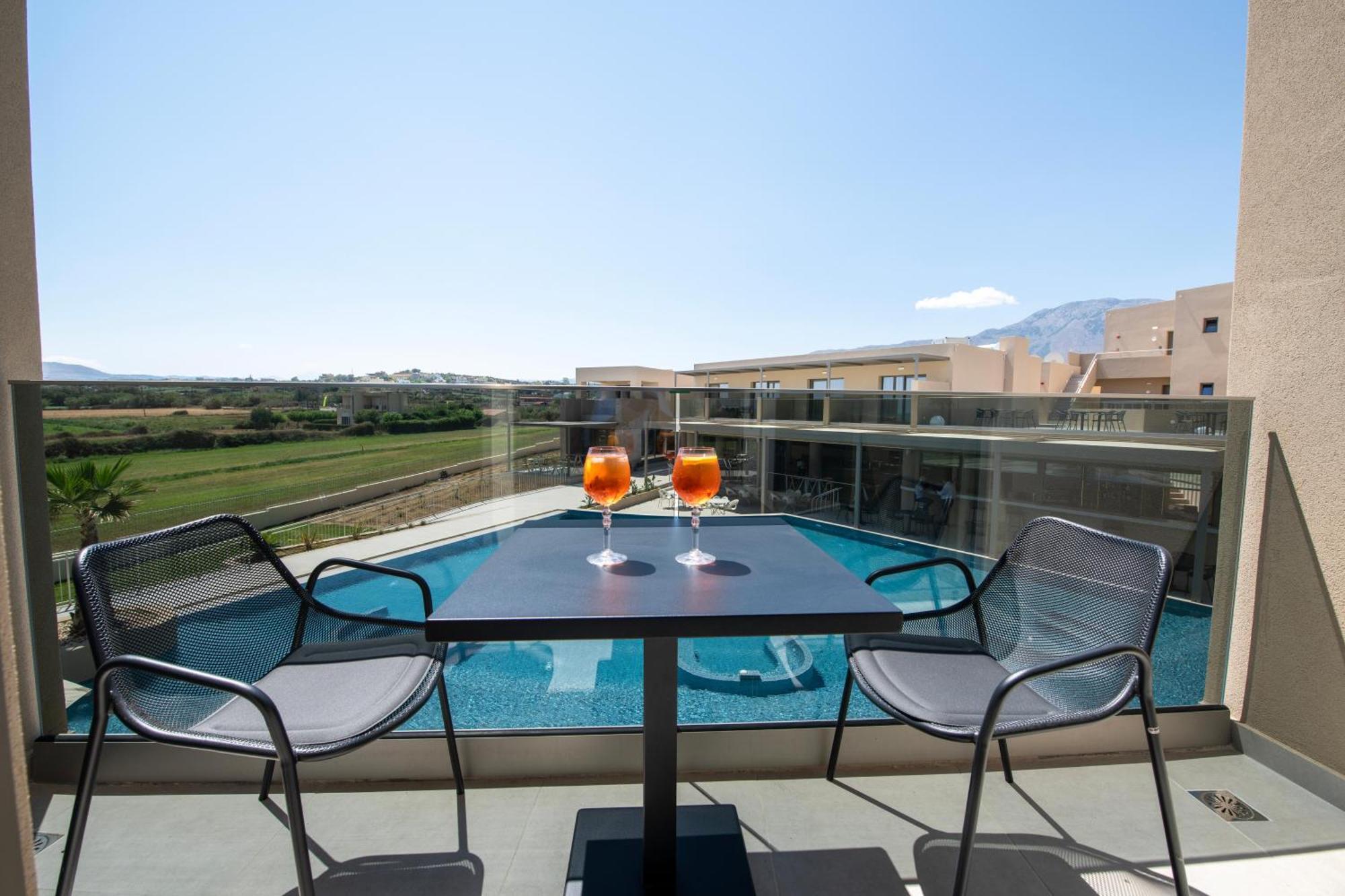 Horizon Maisonette Pool View