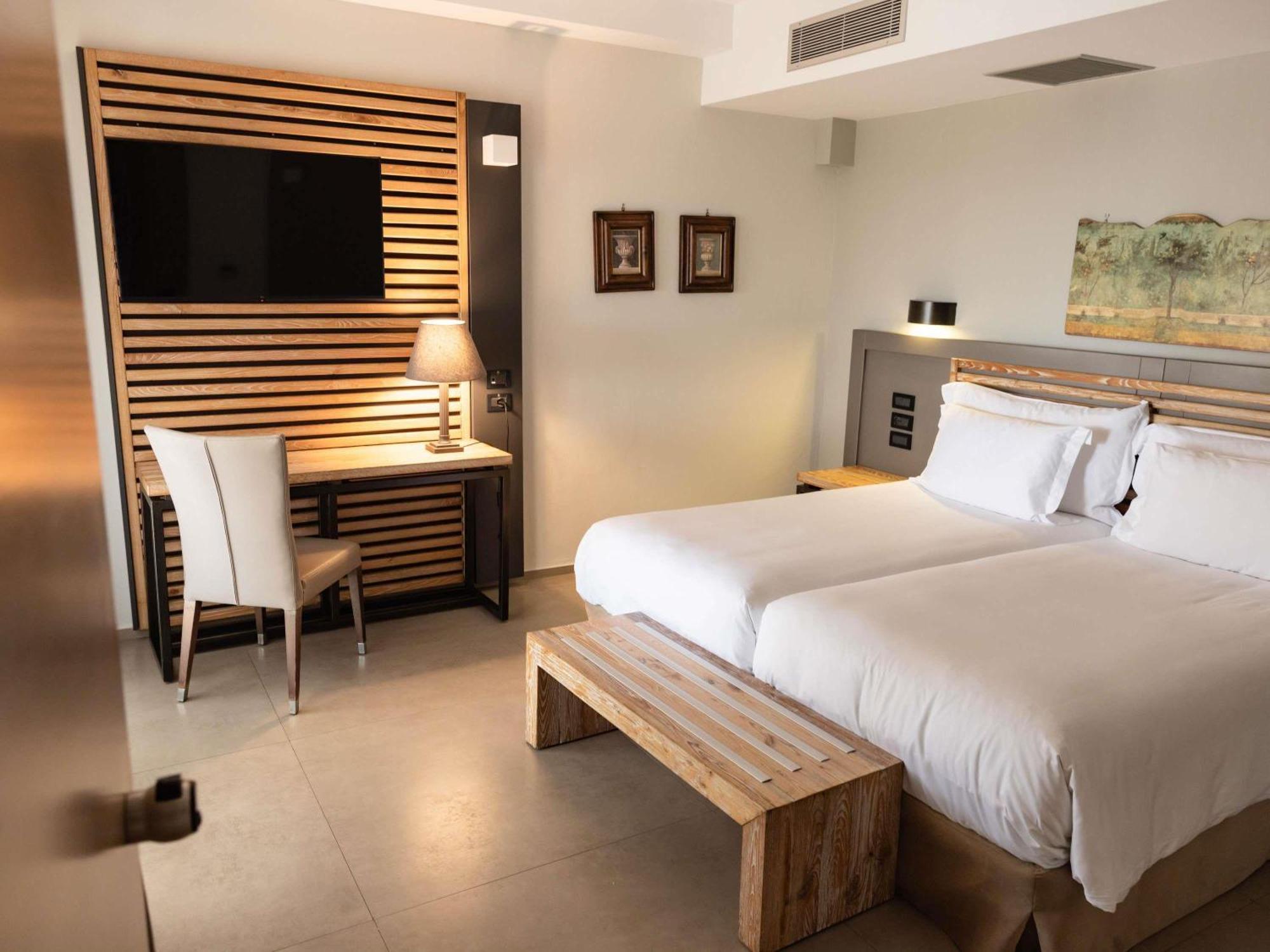 Standard Double Room Garden Limited Sea View