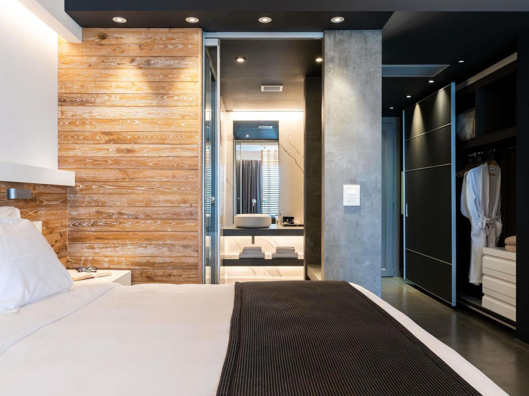 Junior Suite Partial Sea View