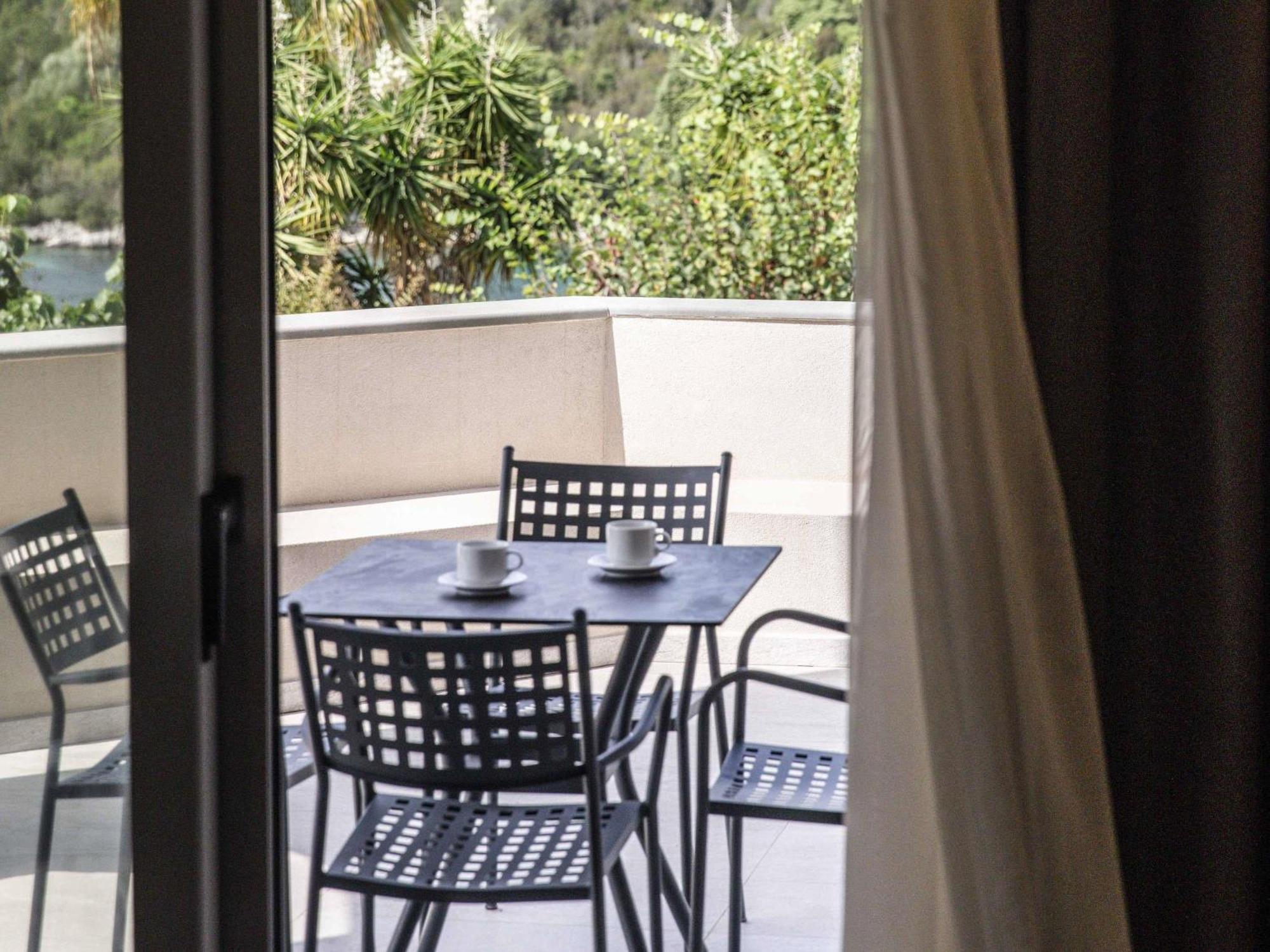 Junior Suite Partial Sea View