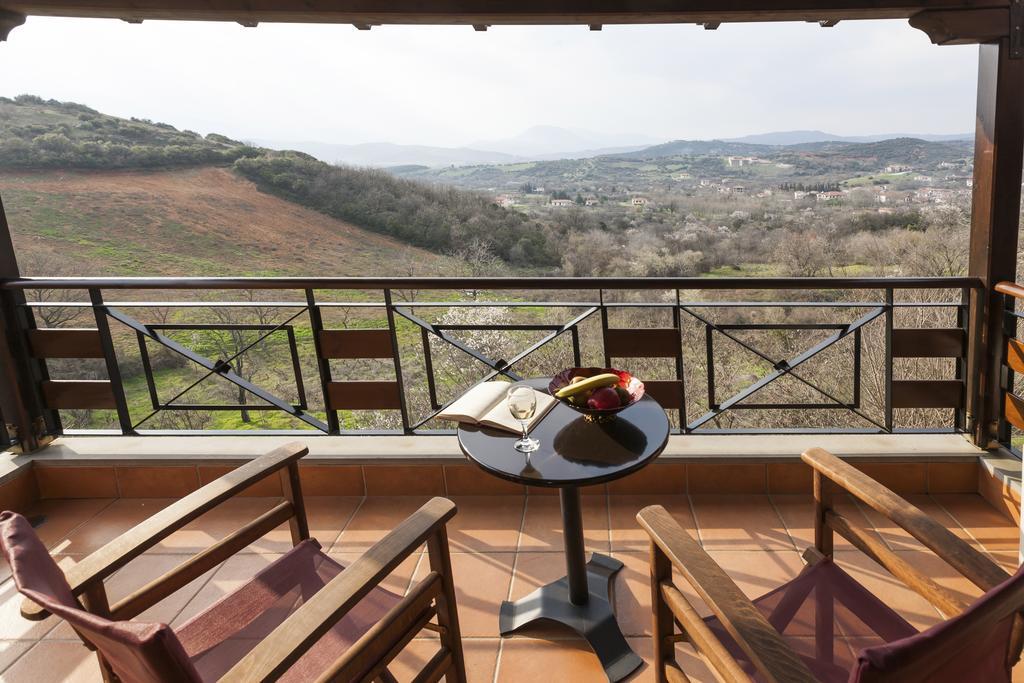 Triple Room with Forest and Mountain View